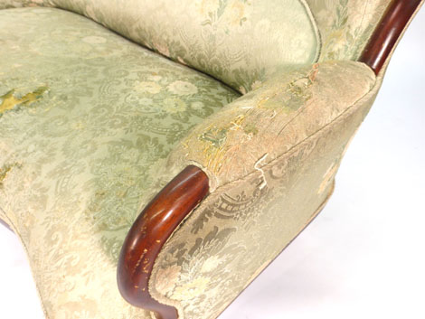 A 19th century mahogany two seater sofa with later upholstery on turned front legs - Image 4 of 4