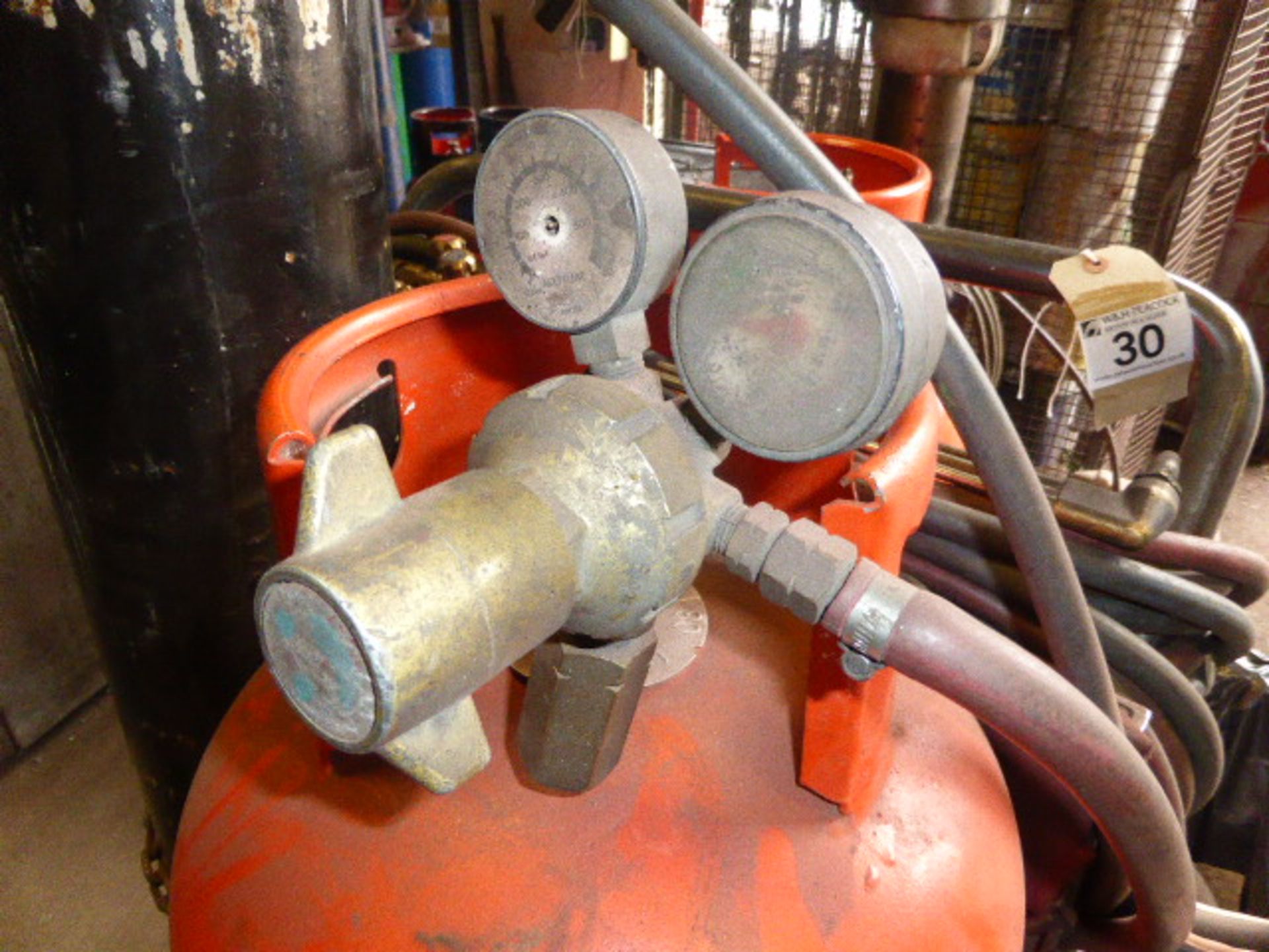 Heavy duty 2 bottle sack barrow with Oxy-Acetylene welding torch, hose and gages (bottles not - Image 3 of 5