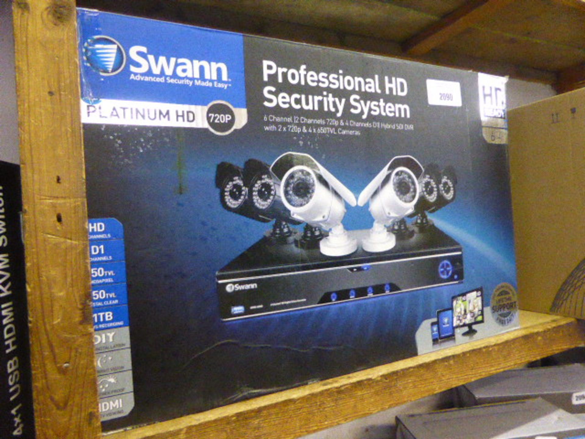 Swann platinum HD professional security system with 5 cameras and box