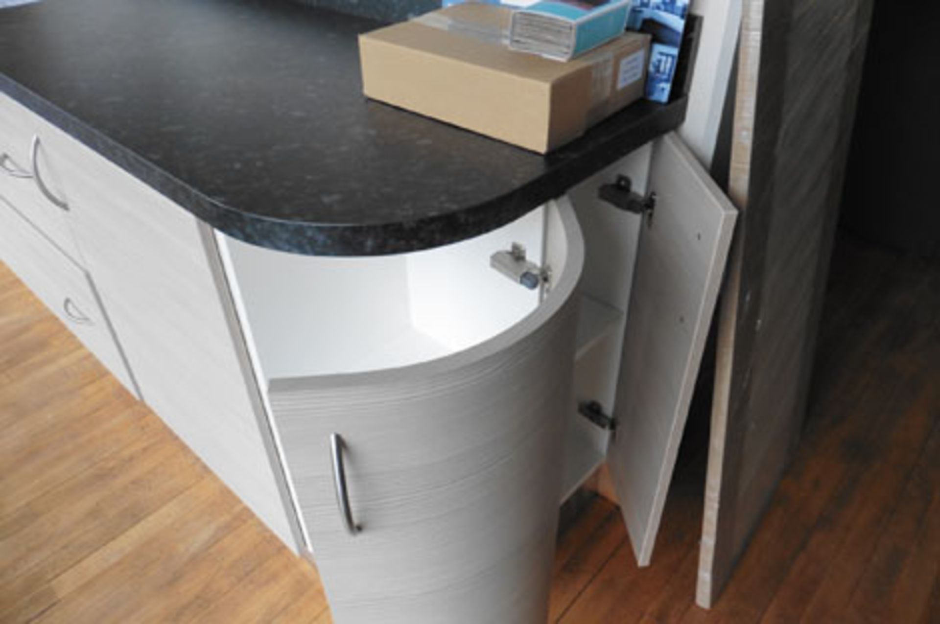 2 tone wood effect kitchen display with soft closer drawers and slate effect work top (not including - Image 4 of 6