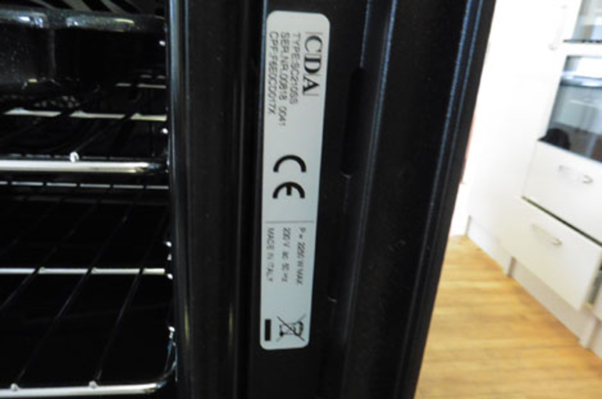 CDA electric fan assisted built in single oven Type: SC210SS - Image 3 of 4