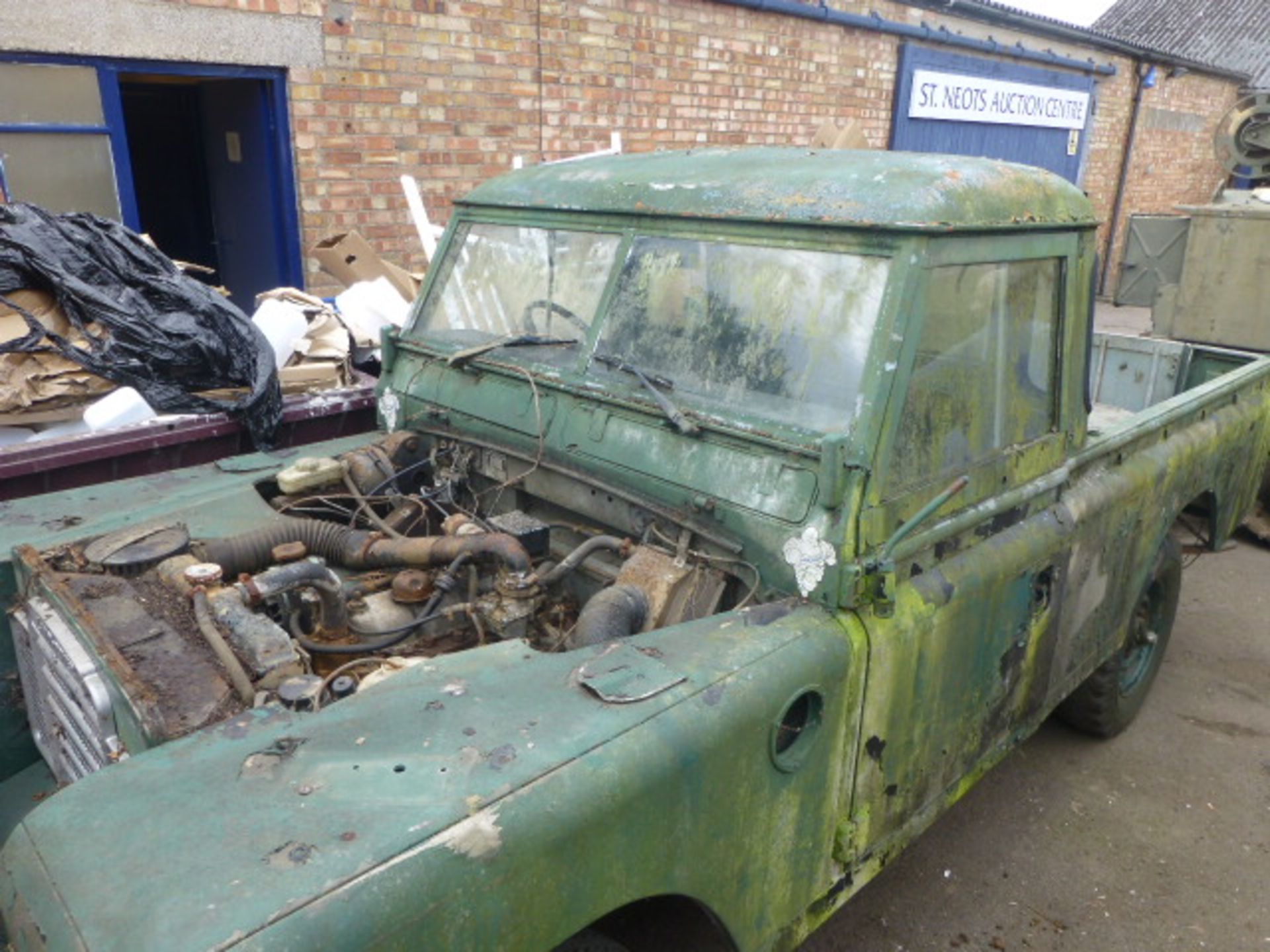 EX MOD military FFR Land Rover series 3 109 2.25l pertrol engine, for restoration