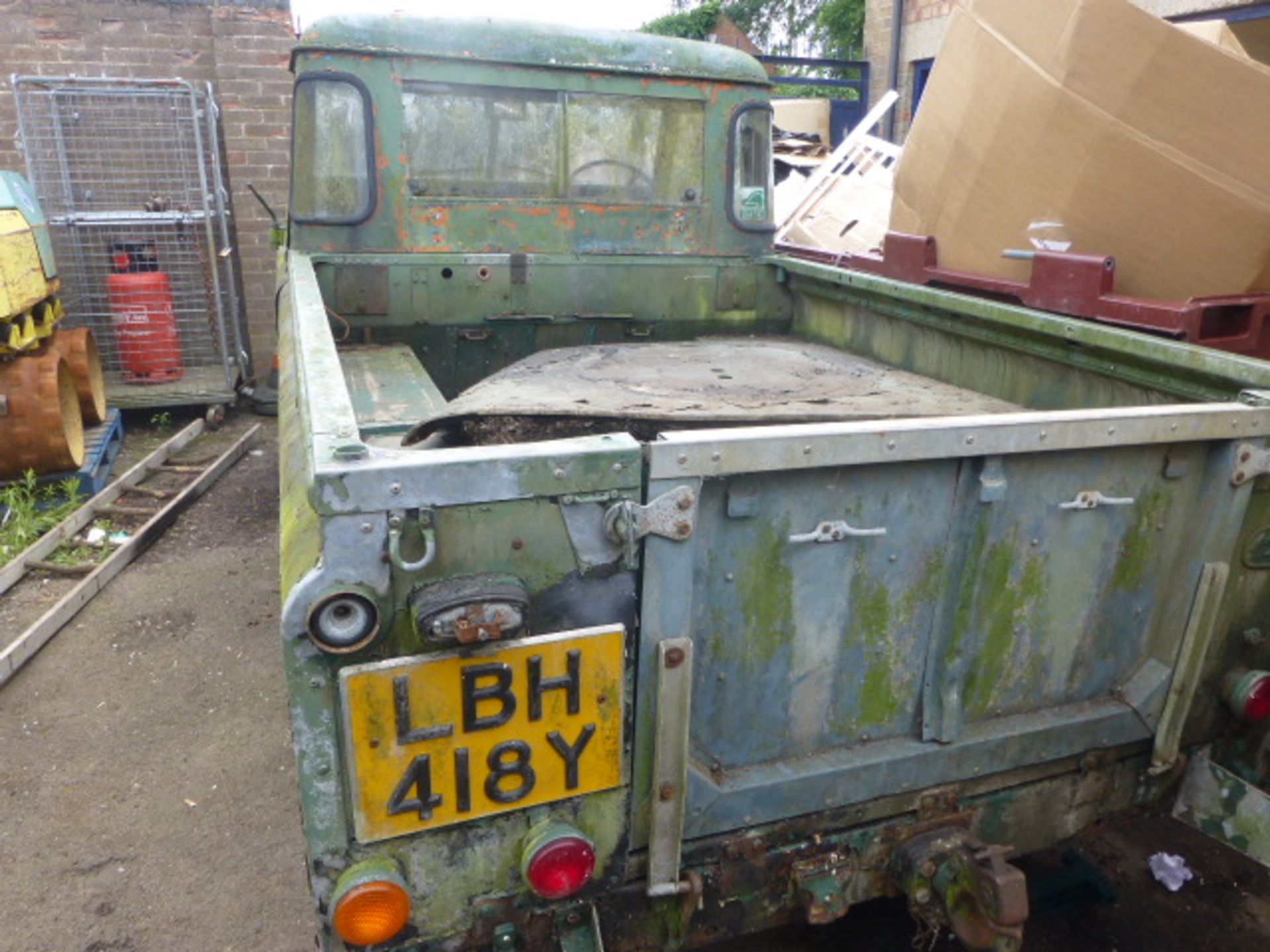 EX MOD military FFR Land Rover series 3 109 2.25l pertrol engine, for restoration - Image 3 of 5