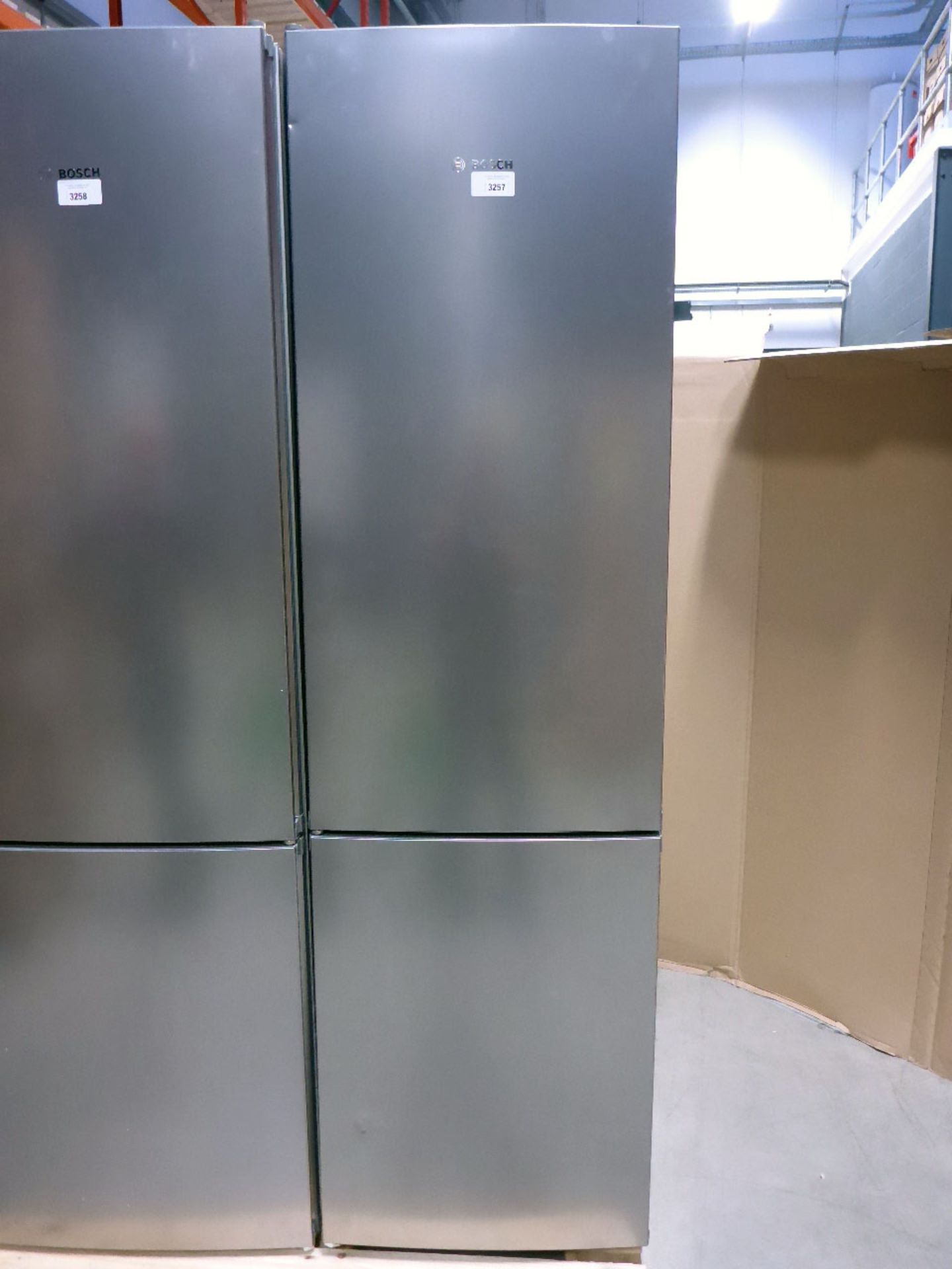 Bosch free-standing fridge-freezer KGN39VL35G