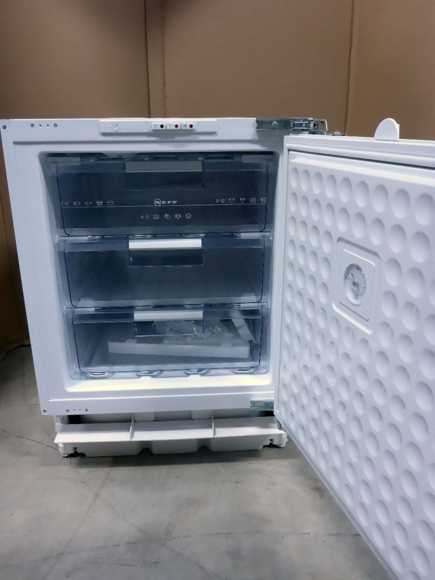 Neff built-under upright freezer G4344X7GB - Image 2 of 2