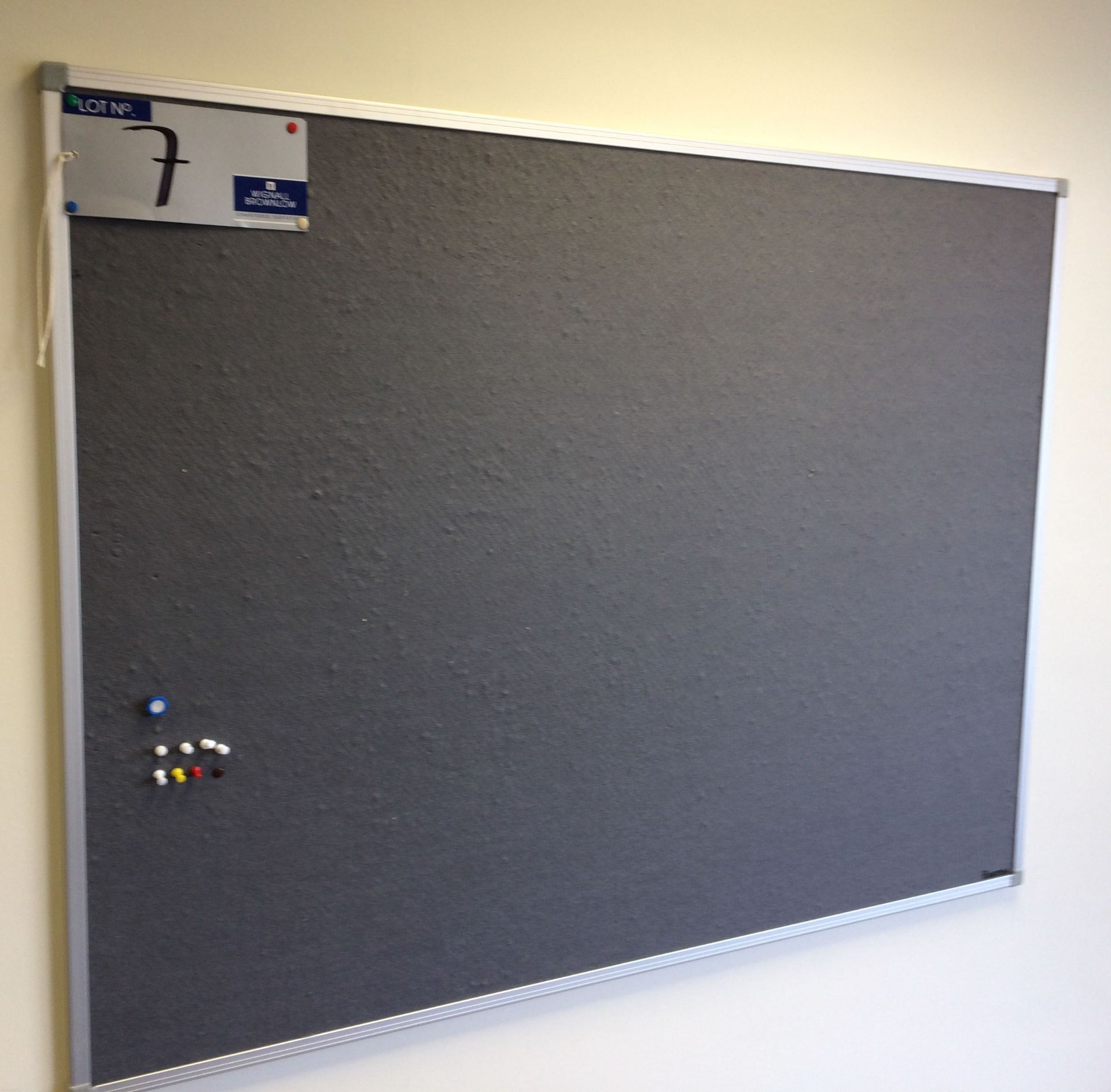 3 Pin Boards: 2-4ft x 3ft, 1-1200 x 900mm. - Bild 3 aus 3