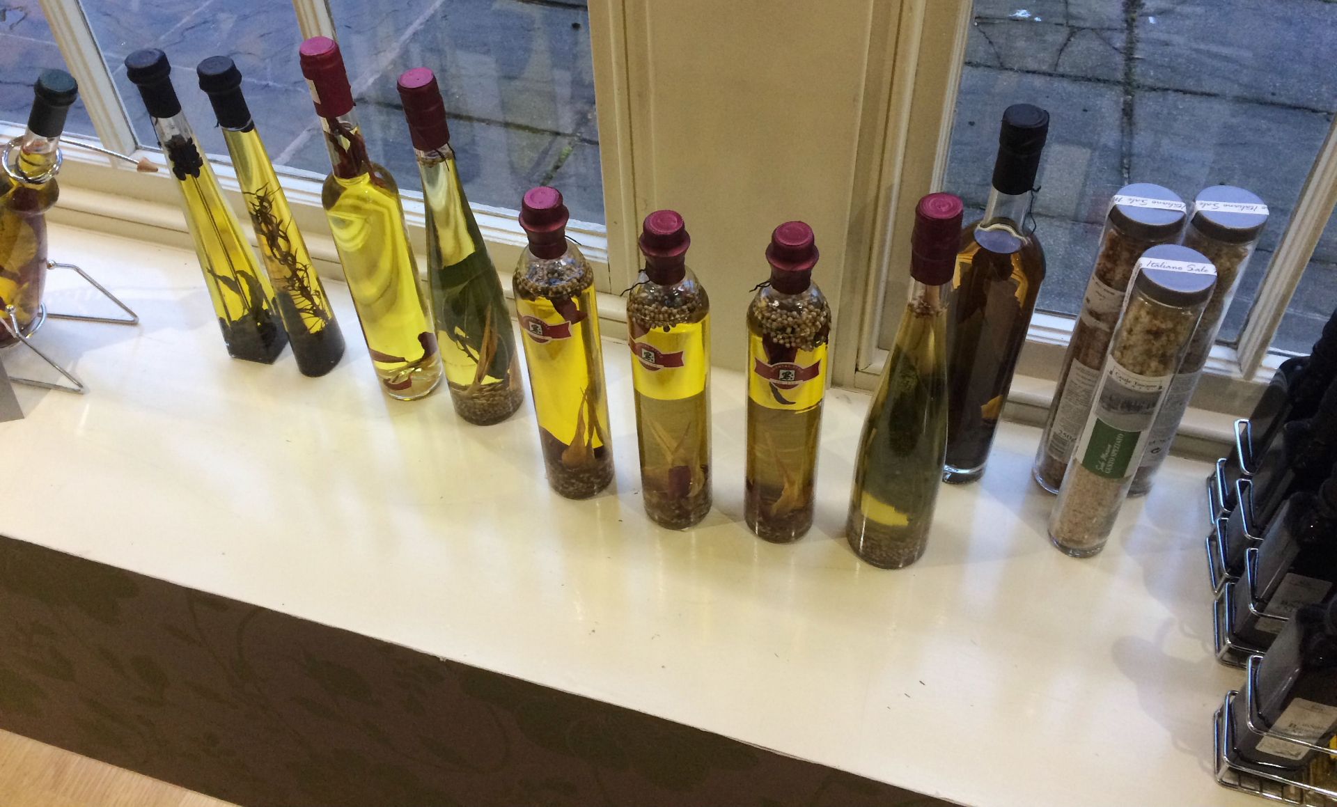 16 Assorted Display Bottles of Flavoured Olive Oil; 3 Matching Sets of Olive Oil and Balsamic - Image 3 of 4