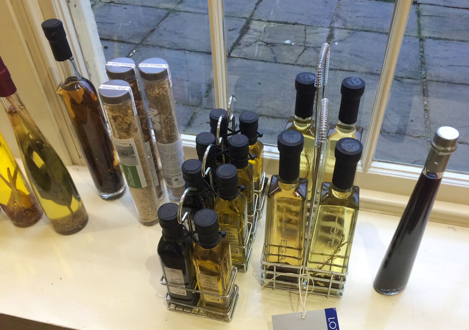 16 Assorted Display Bottles of Flavoured Olive Oil; 3 Matching Sets of Olive Oil and Balsamic - Image 4 of 4