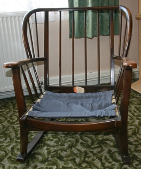 Ercol Style 3 Piece Suite - Image 2 of 3