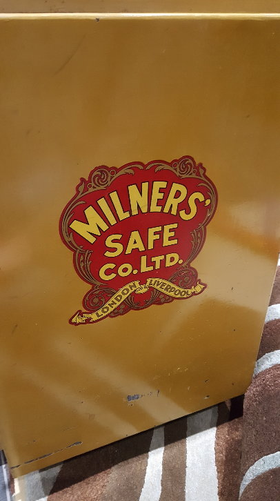 Milners Patent Fire Resistant Safe - Image 10 of 10