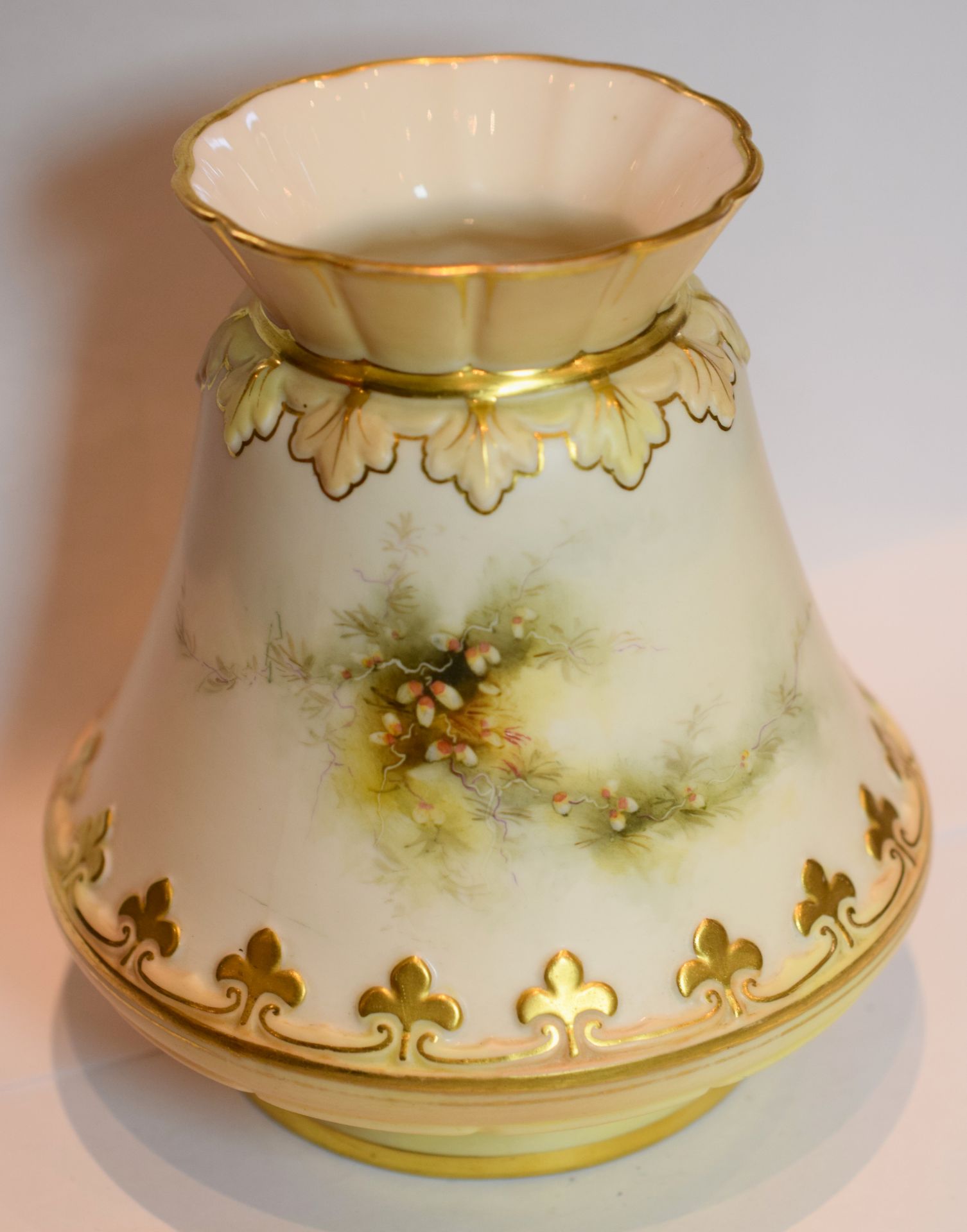 Royal Worcester Hand Painted Vase c1890 - Image 5 of 6