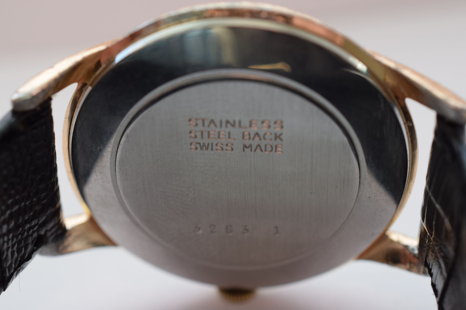Vintage Gentleman's Avia Wristwatch £10 STARTING BID & NO RESERVE! - Image 3 of 4
