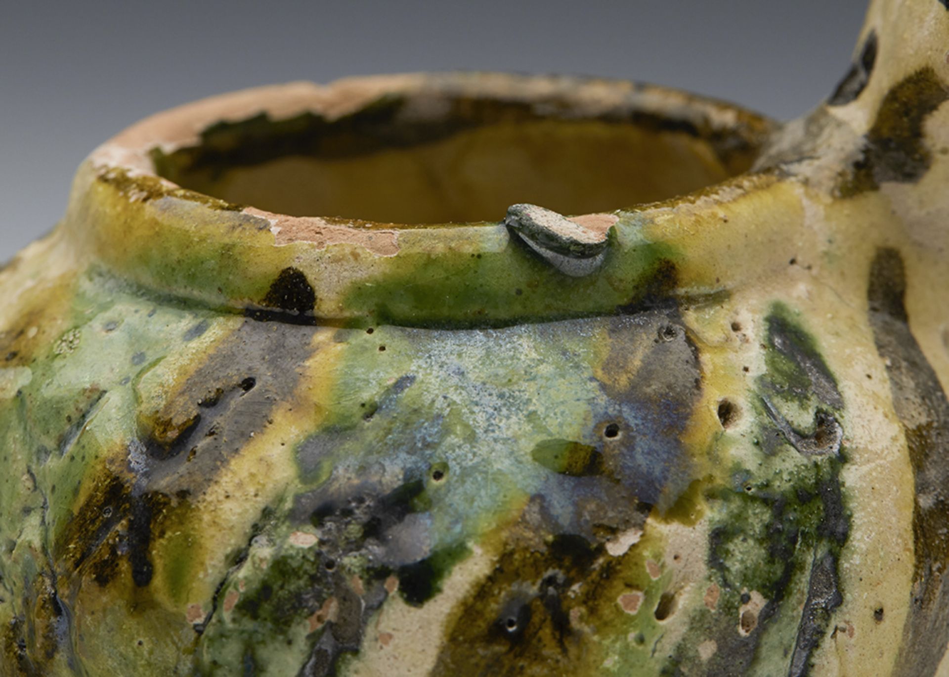 ISLAMIC ANTIQUITY GLAZED POTTERY OIL LAMP 10TH Ð 11TH C. - Image 4 of 7