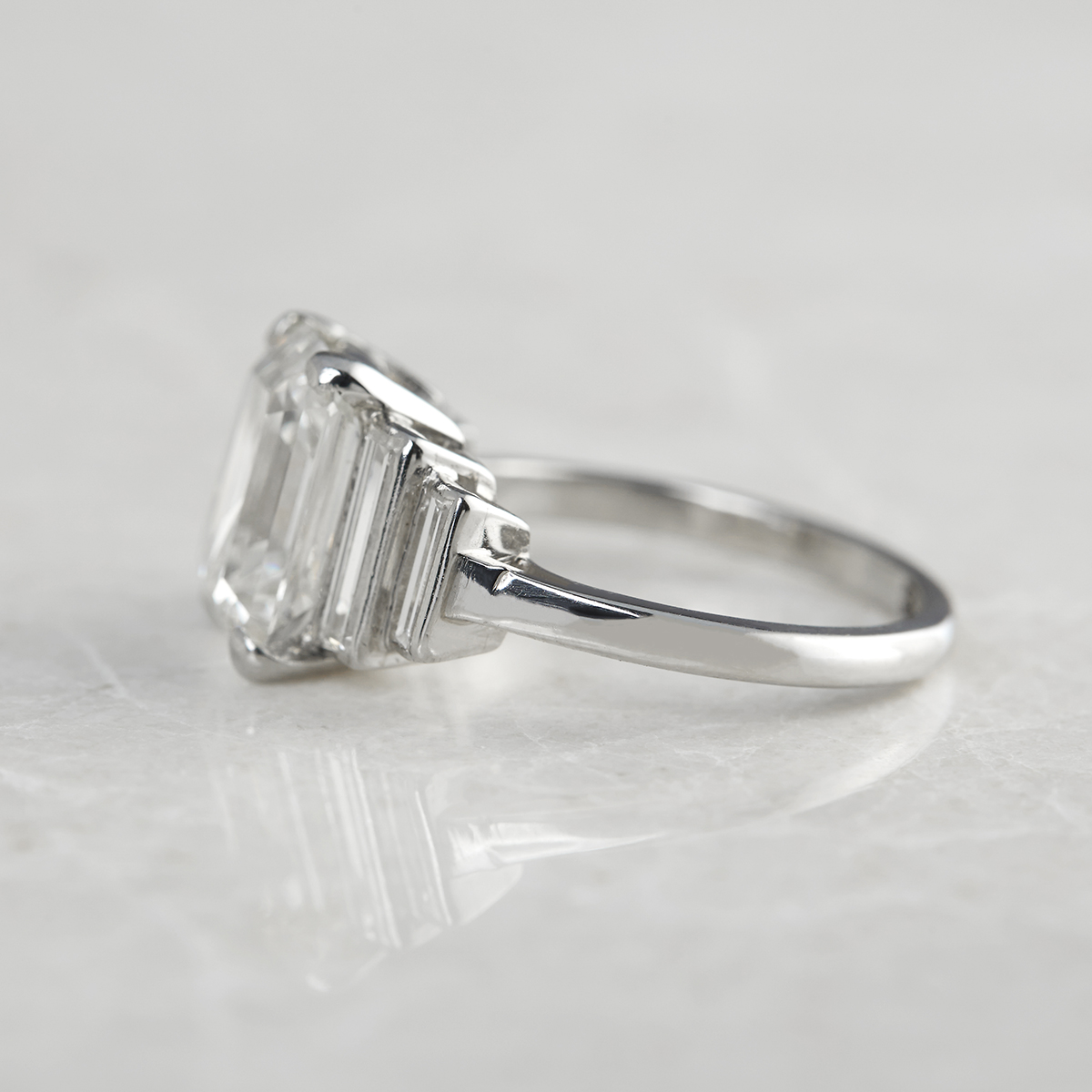 Platinum Emerald Cut 3.54ct Diamond Ring - Image 4 of 9
