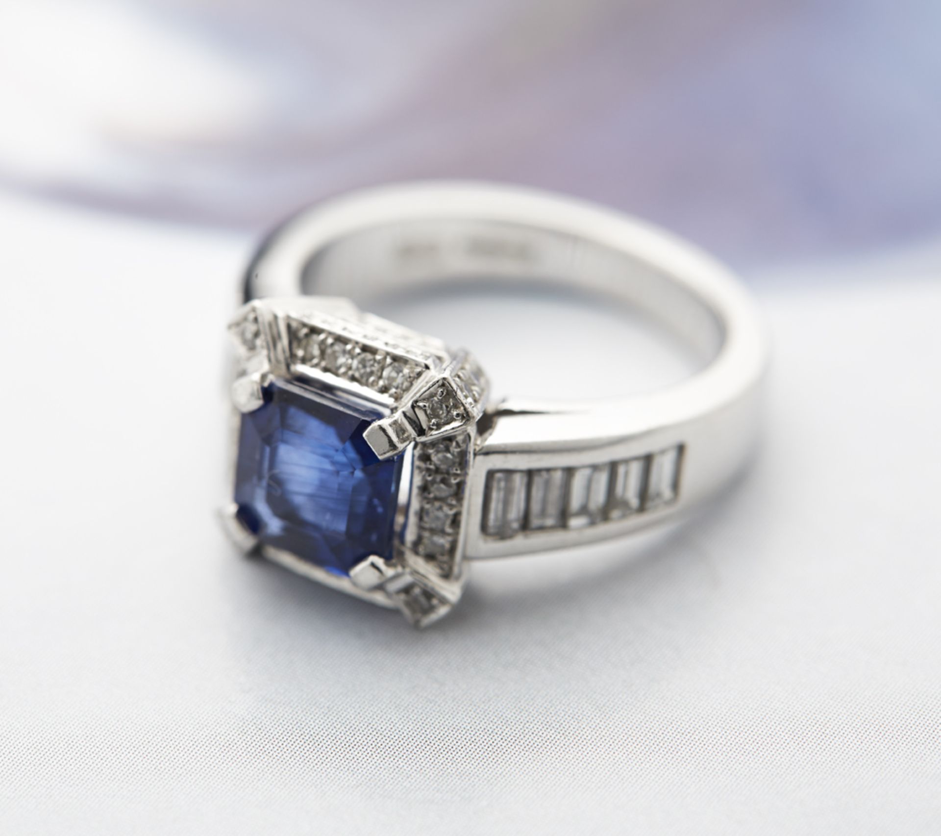 Platinum 2.30ct Sapphire & 1.13ct Diamond Ring