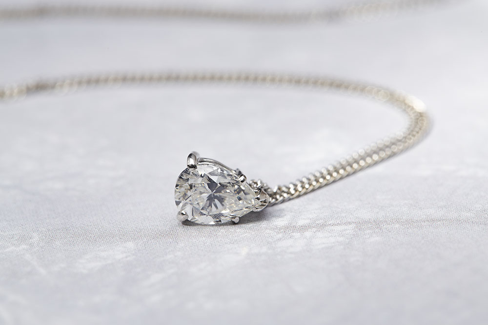18k White Gold 1.05ct Pear Cut Diamond Necklace - Image 3 of 6