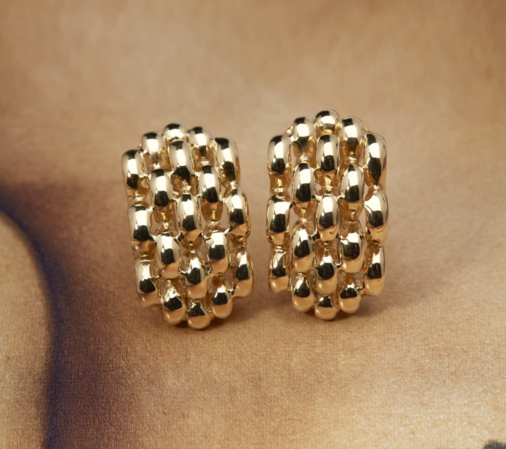 18k Yellow Gold Honeycomb Clip Earrings