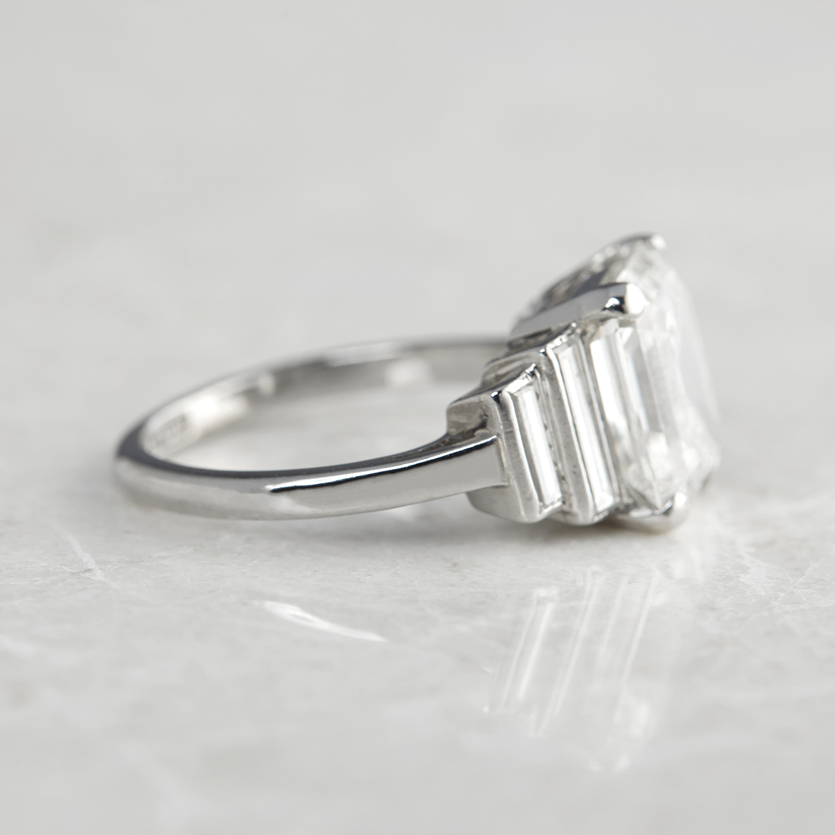 Platinum Emerald Cut 3.54ct Diamond Ring - Image 3 of 9