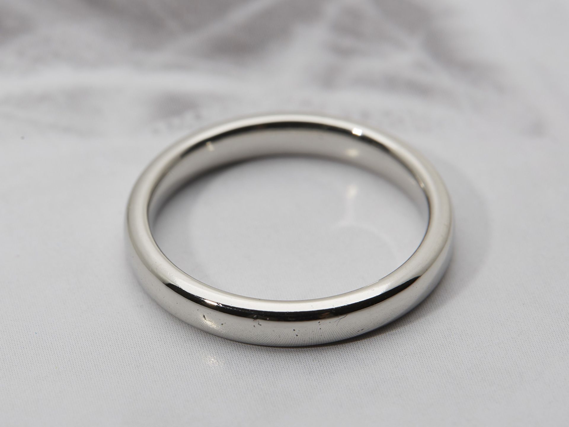 Platinum 1.5mm Wedding Band Size L - Image 3 of 3