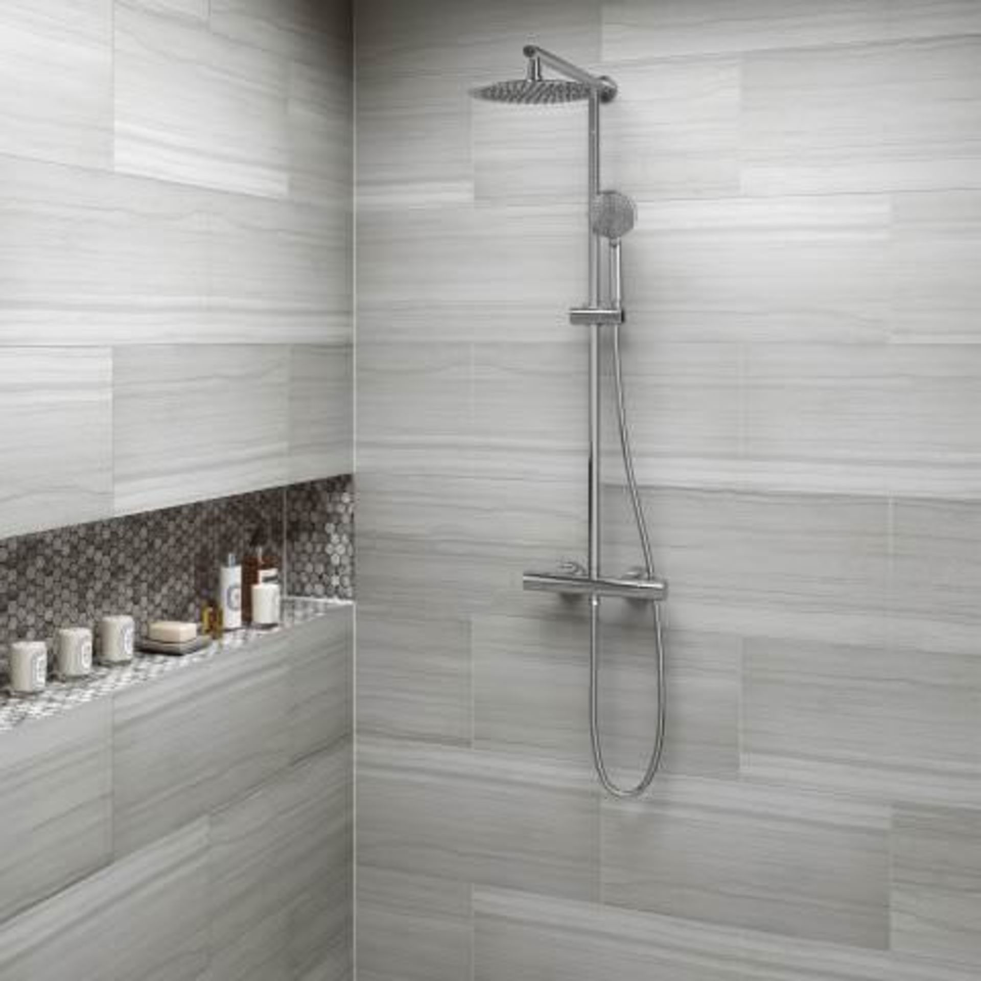 (P42) : 250mm Large Round Head Thermostatic Exposed Shower Kit & Handheld. RRP £299.99. Designer - Image 2 of 5