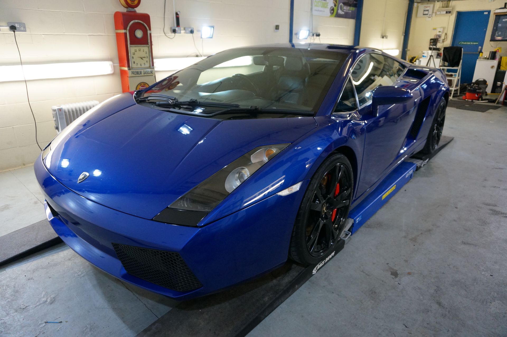 2004 Lamborghini Gallardo 5.0 V10 4WD With Manual Gearbox In Caelum Blue - Image 29 of 29