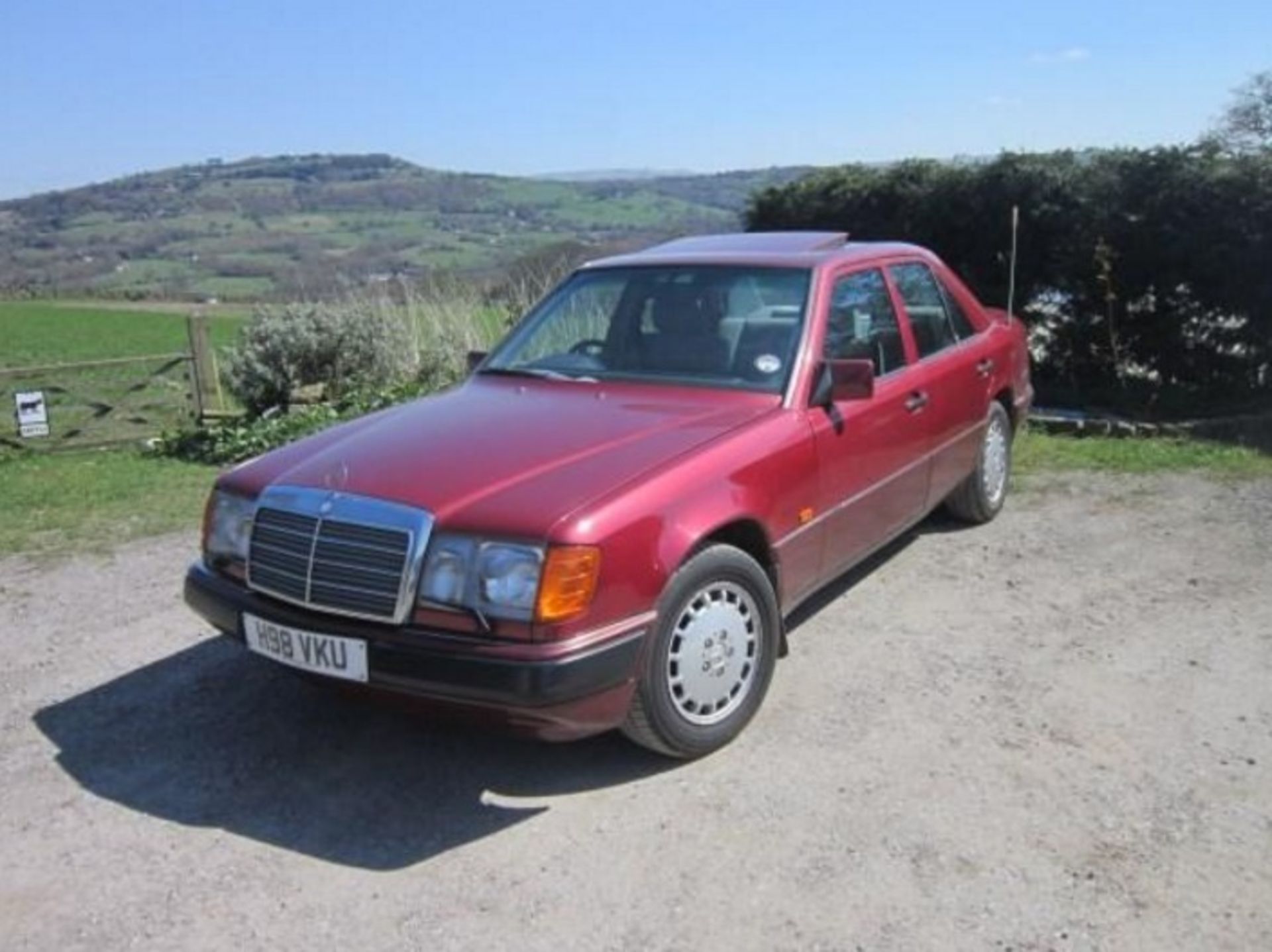 1980 Mercedes-Benz 300 E – 4 Matic (4WD) (Metallic Ruby Red)