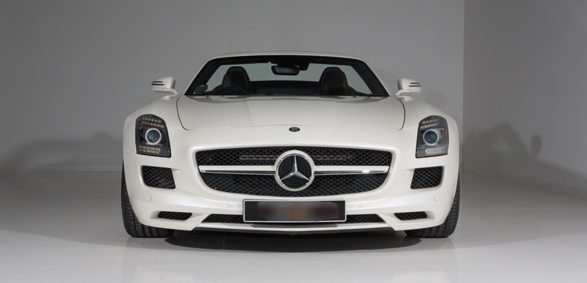 Mercedes SLS 63 AMG Roadster - Image 3 of 12