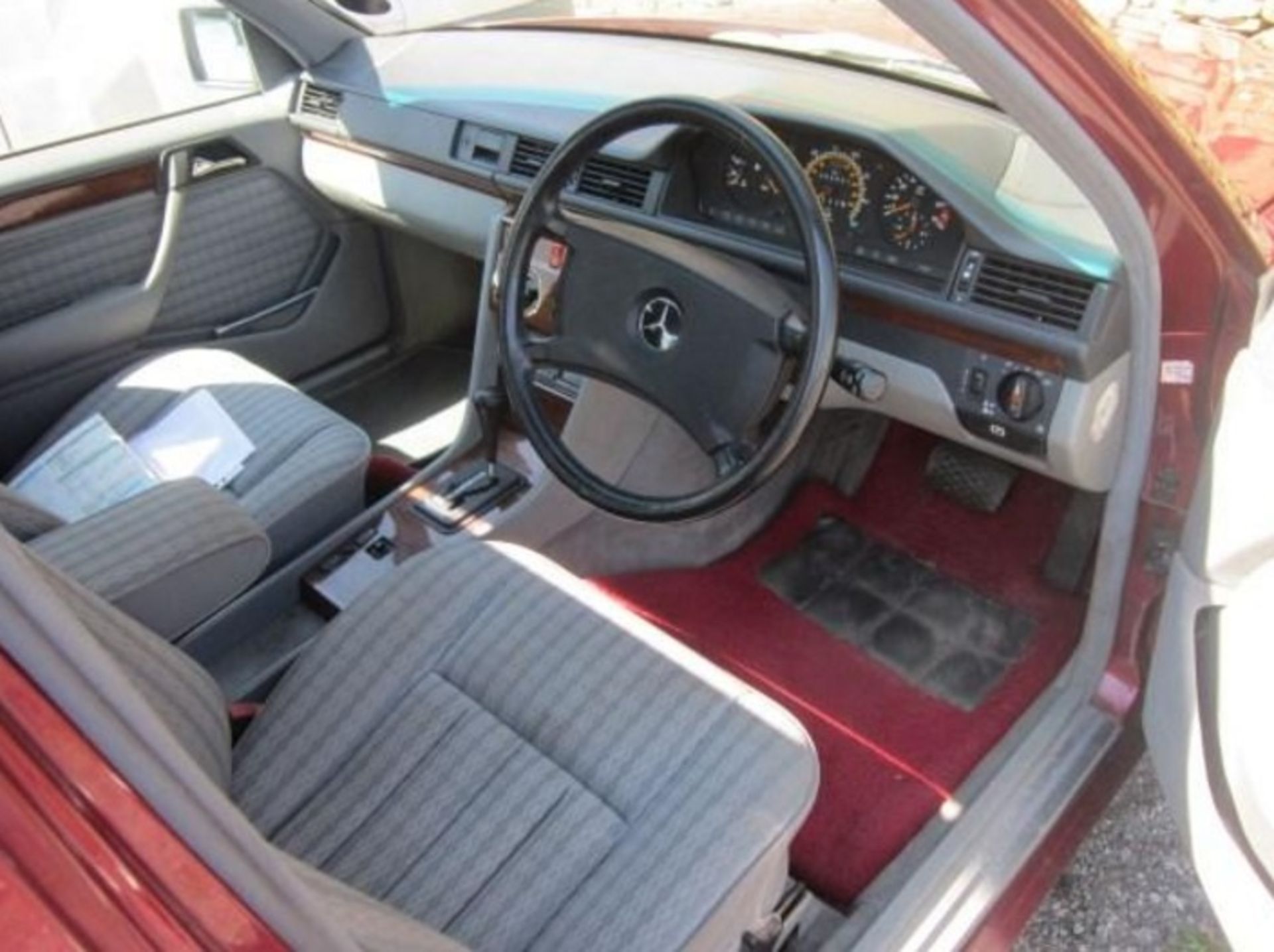 1980 Mercedes-Benz 300 E – 4 Matic (4WD) (Metallic Ruby Red) - Image 9 of 14