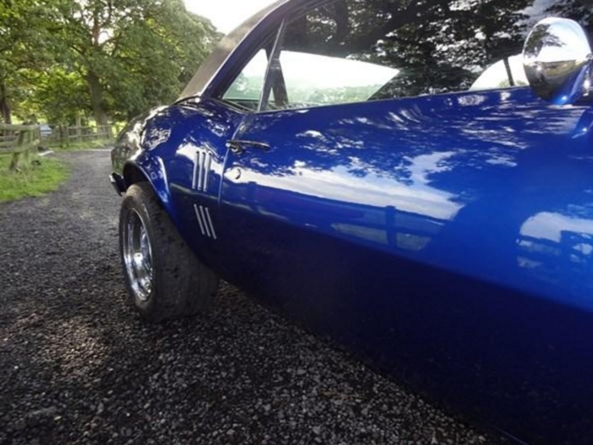 1968 Pontiac Firebird (Metallic Blue) - Image 7 of 25