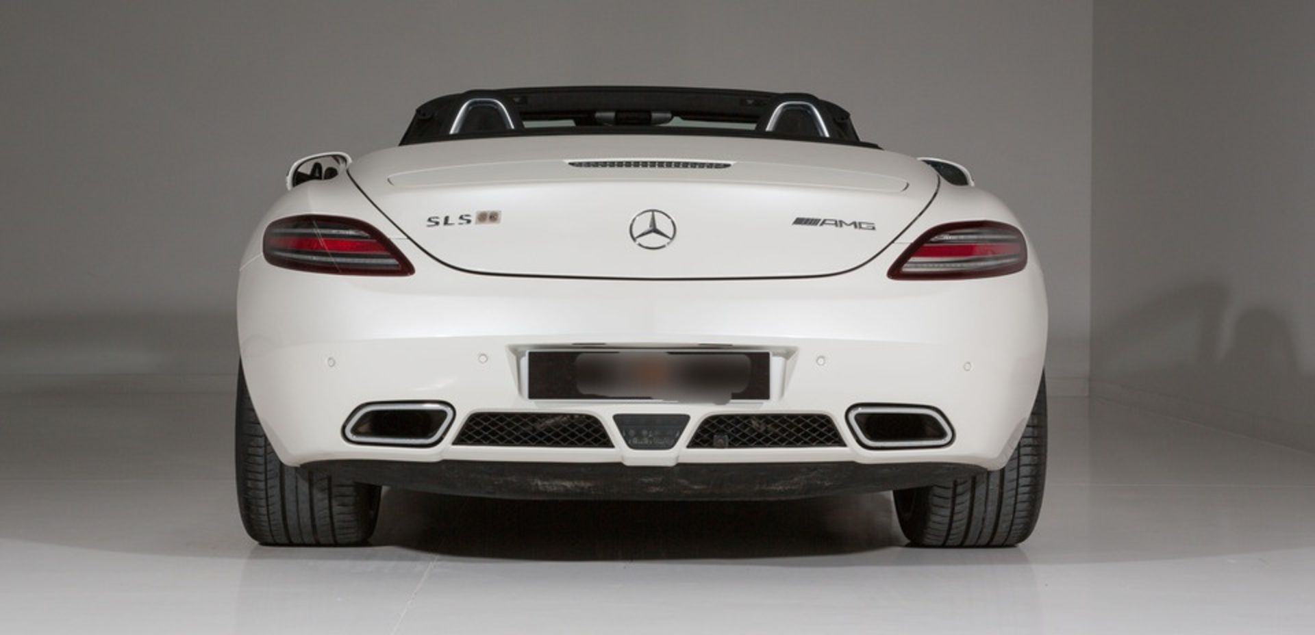 Mercedes SLS 63 AMG Roadster - Image 4 of 12