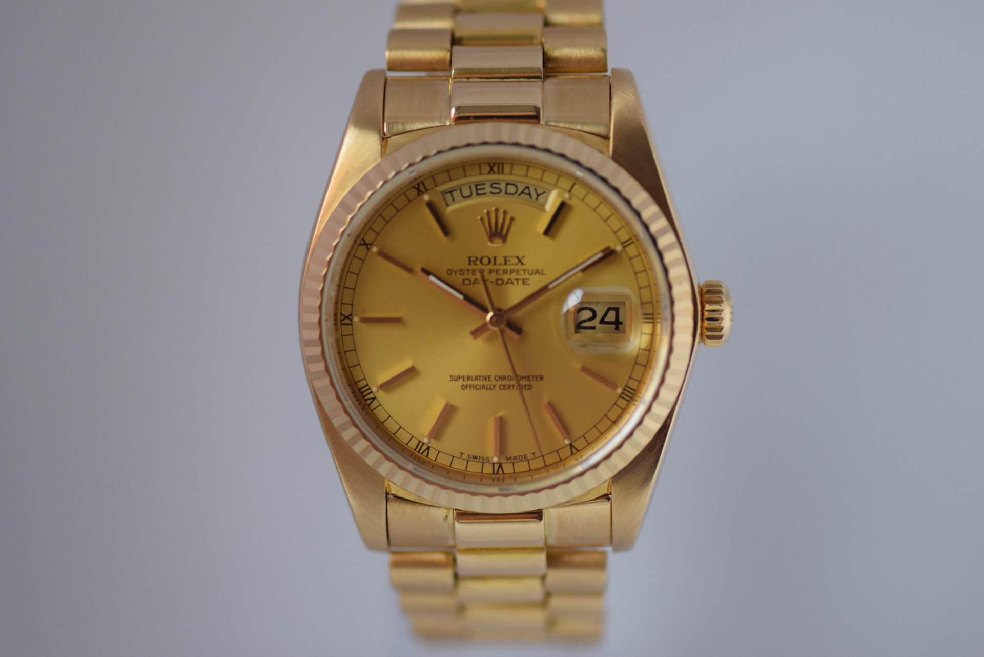 Rolex day date president 18ct solid gold.