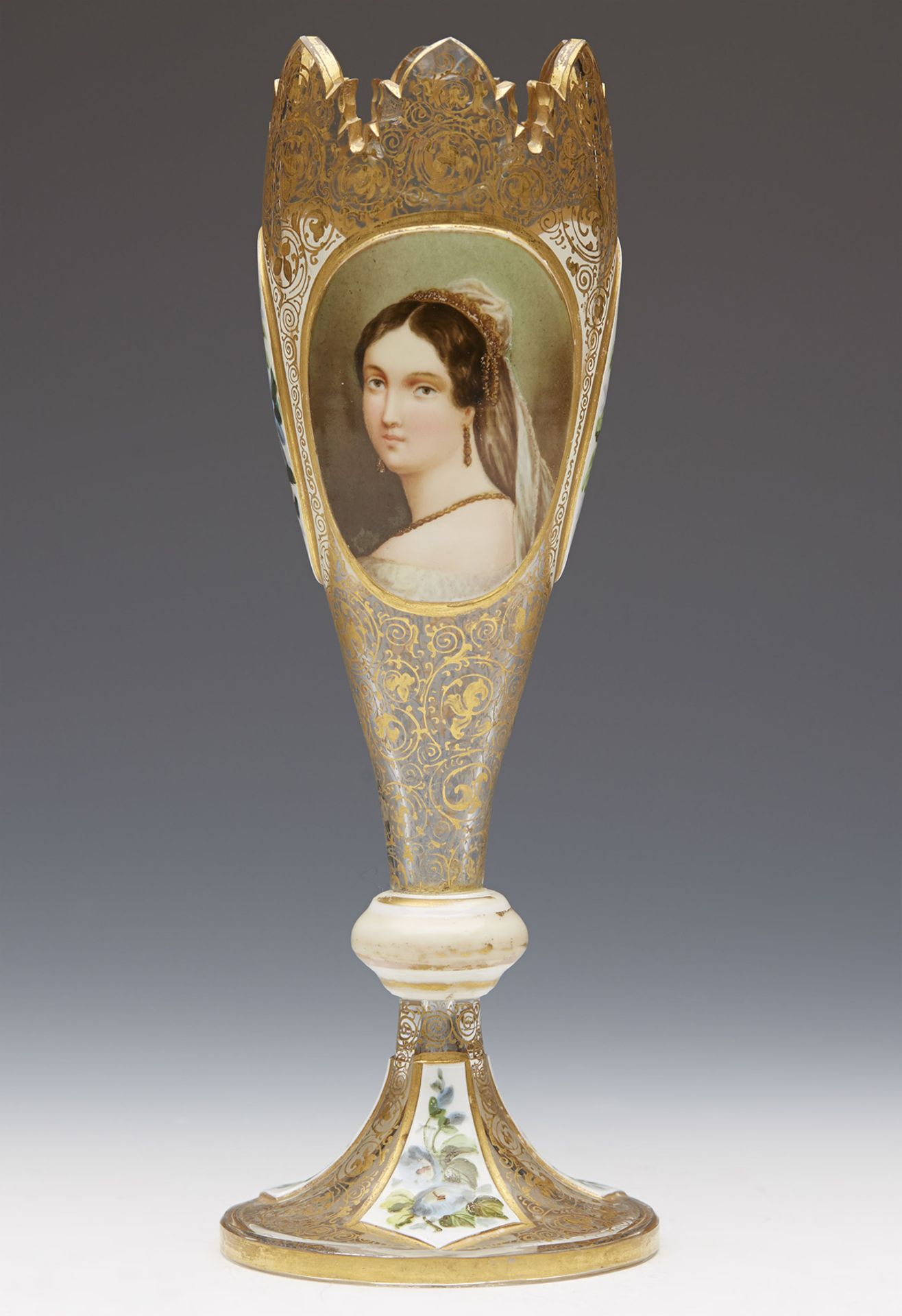 ANTIQUE BOHEMIAN PAINTED PORTRAIT GLASS VASE c.1880 - FREE UK DELIVERY