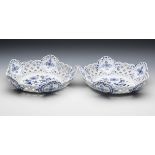 PAIR ANTIQUE MEISSEN BLUE & WHITE ONION PATTERN PIERCED BASKETS 19TH C. - FREE UK DELIVERY