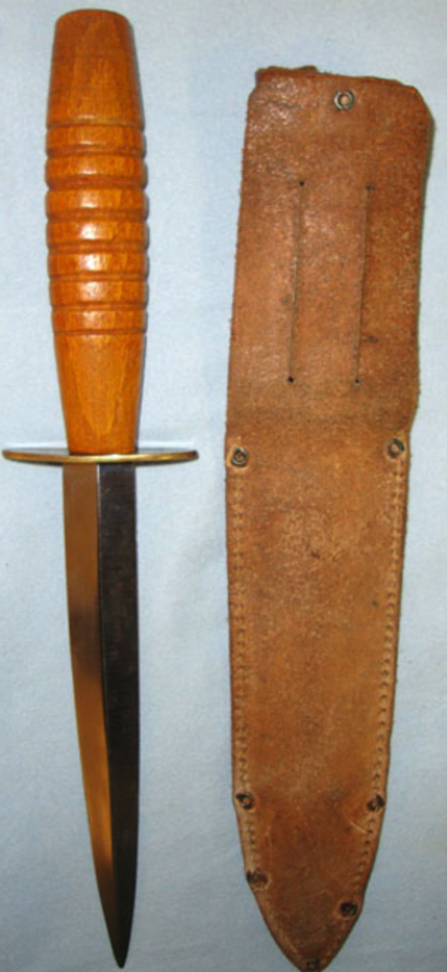 MINT, Original WW2 Wood Hilt Fairbairn- Sykes, FS Far East Commando Fighting Knife & Scabbard