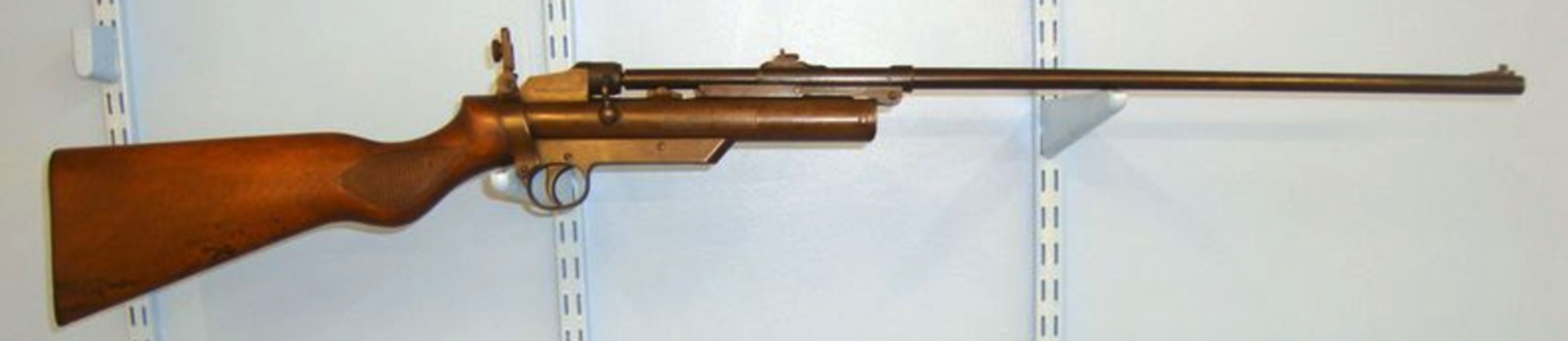 1930's Webley Service, 3rd Series, MK II .22 Calibre Air Rifle. - Image 2 of 3
