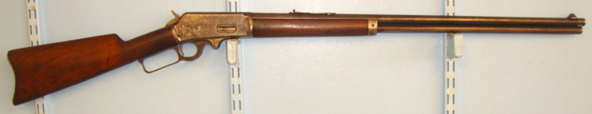 Marlin Safety Model 1893 .32-40 Obsolete Calibre Lever Action Rifle With Tube Magazine. - Image 2 of 3