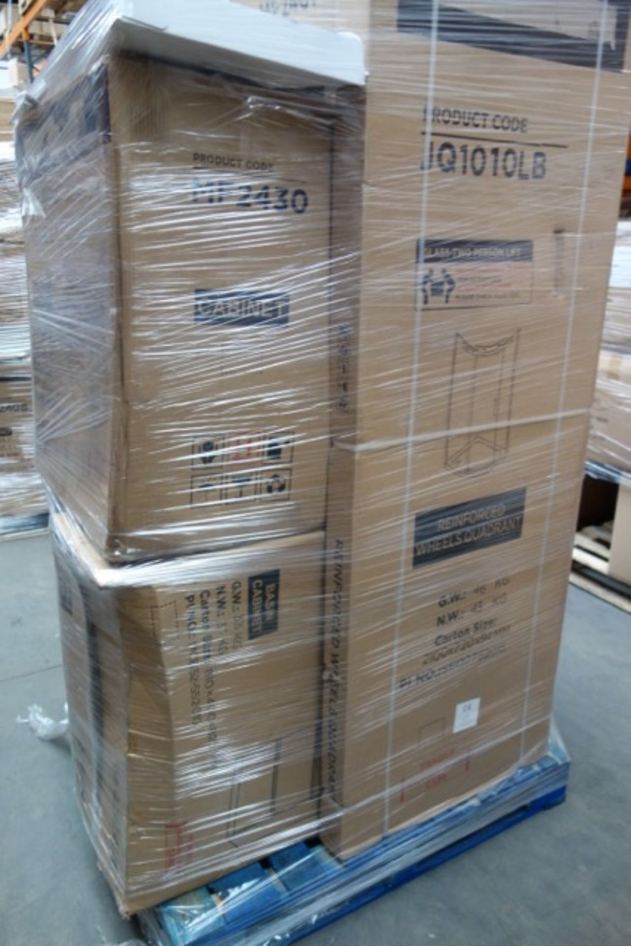 (NR4) PALLET TO CONTAIN 11 x ITEMS OF VARIOUS BATHROOM STOCK TO INCLUDE: THERMOSTATIC SHOWER - Bild 2 aus 3