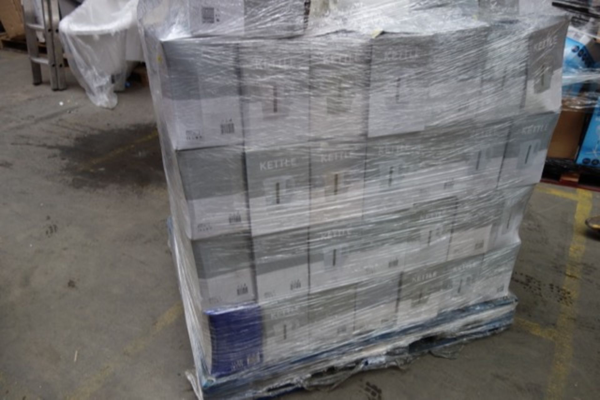 (NR11) PALLET TO CONTAIN APPROX. 140 x TESCO 1.7L CORDLESS KETTLES. UNCHECKED/UNTESTED CUSTOMER - Image 2 of 4