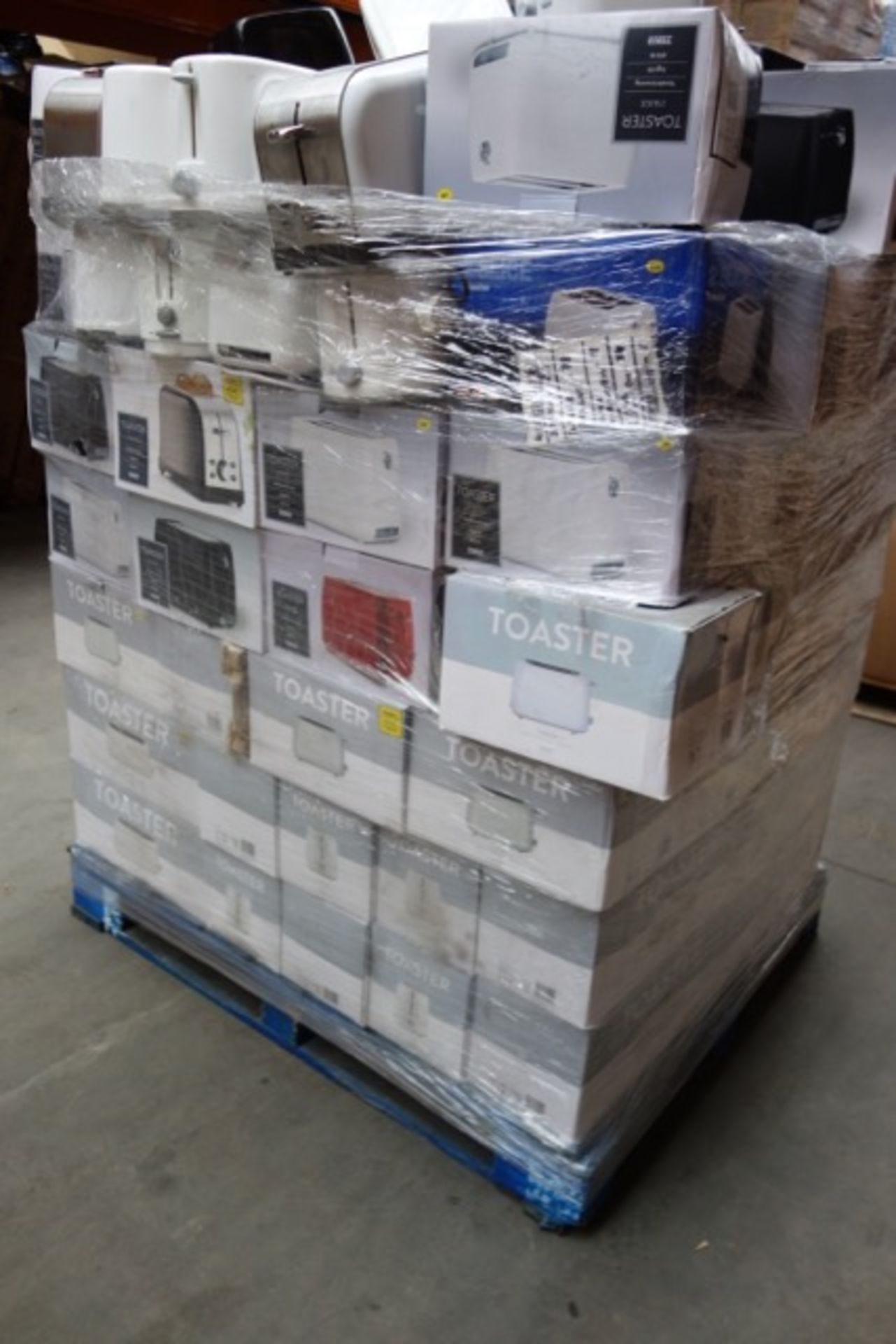 (NR10) PALLET TO CONTAIN APPROX. 130 x TESCO TOASTERS TO INCLUDE 4 SLIDE & 2 SLICE IN VARIOUS - Image 4 of 4
