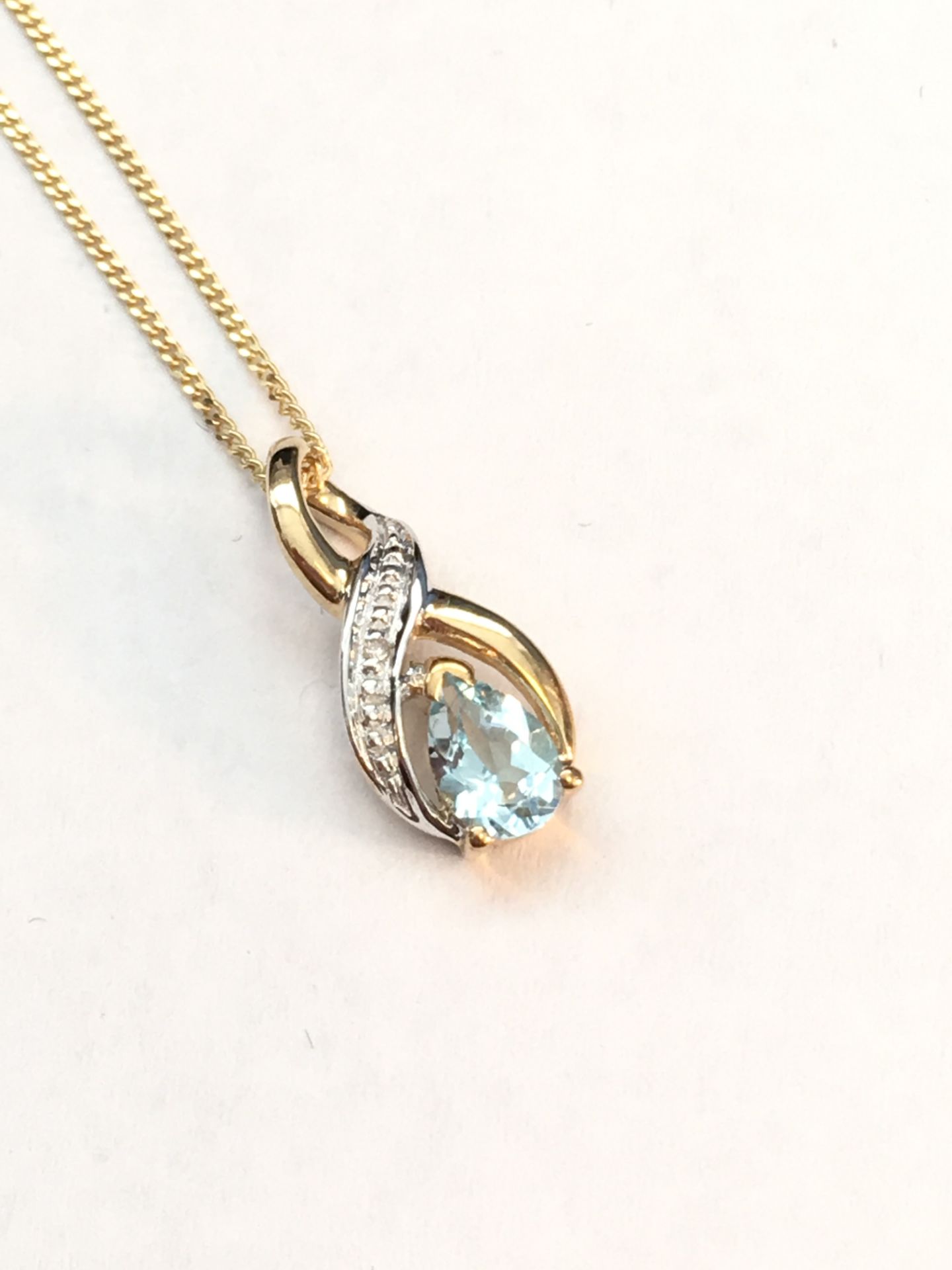 V Gold Blue Topaz & Diamond Pendant On Gold Chain - Image 2 of 3