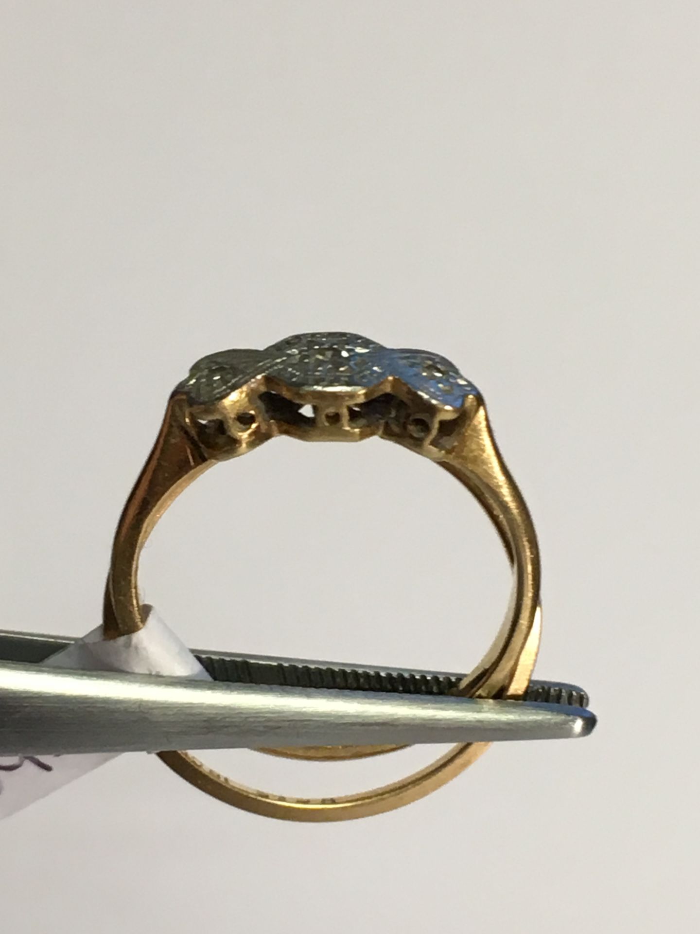 VINTAGE 2 x 18 K GOLD DIAMOND RINGS - Image 3 of 3