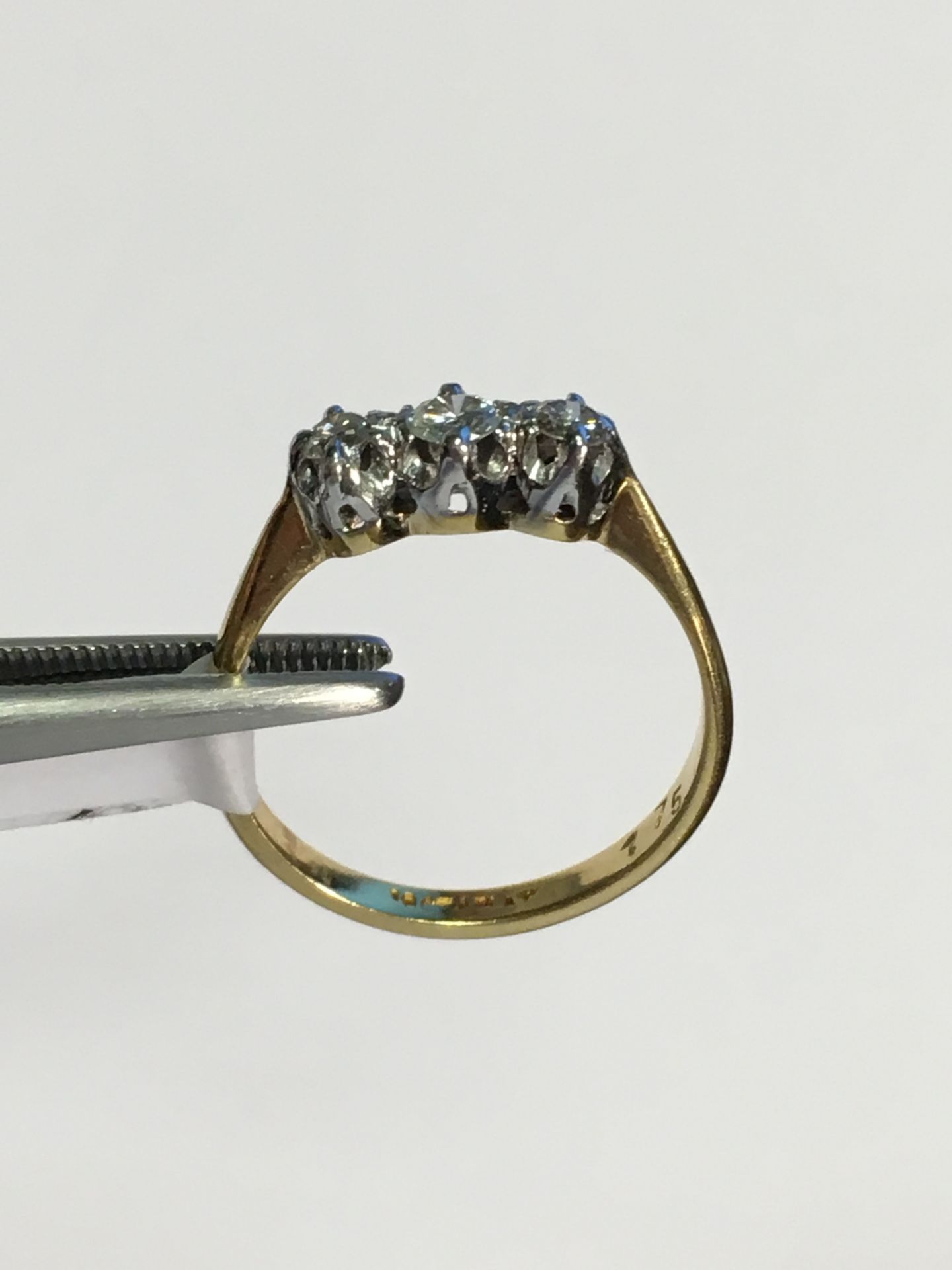 18 carat gold, three graduated brilliant cut diamonds, estimated to be a total of 1/2 carat, - Image 2 of 3