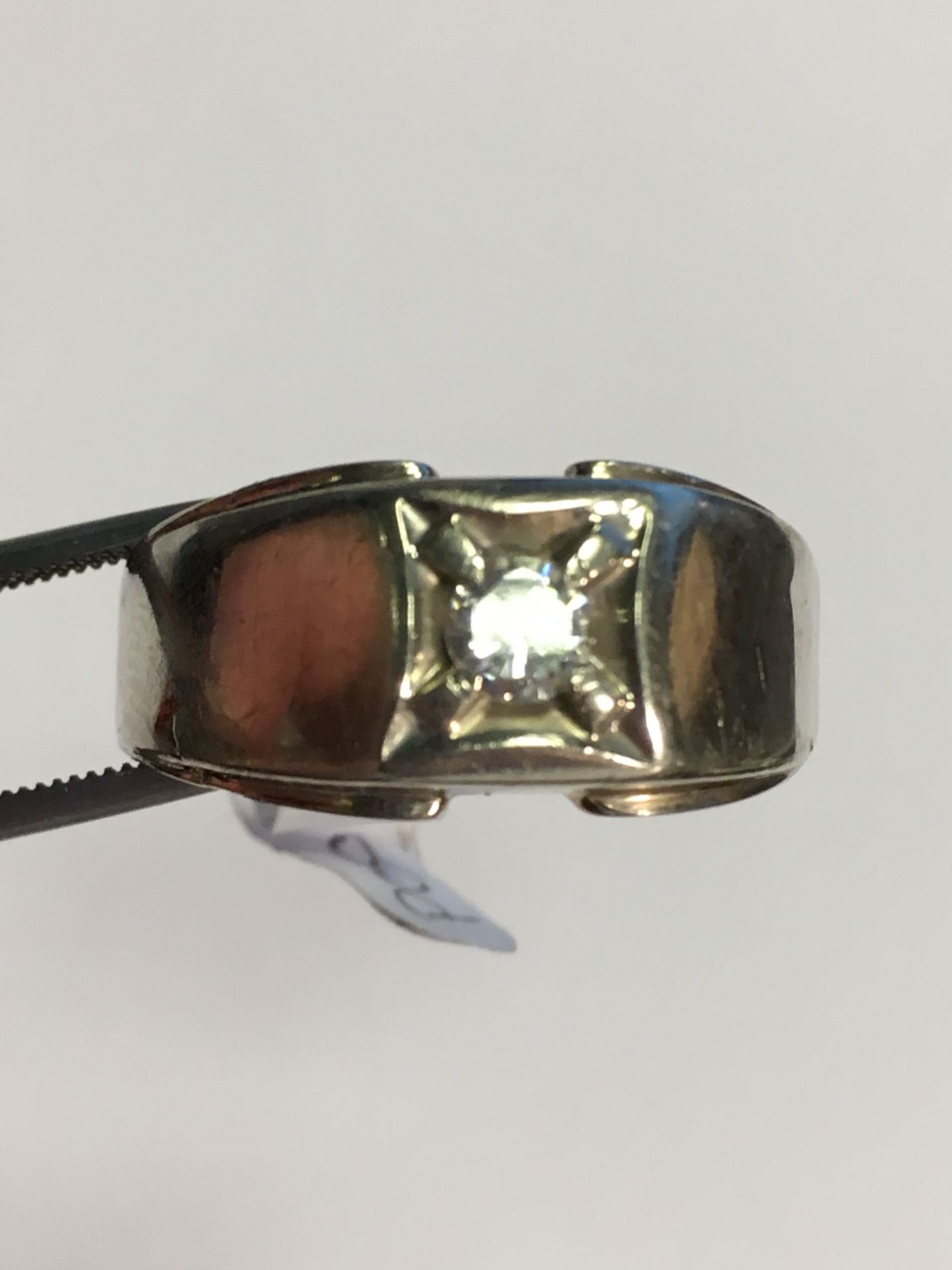 A diamond single-stone 14K White gold ring - Image 3 of 3
