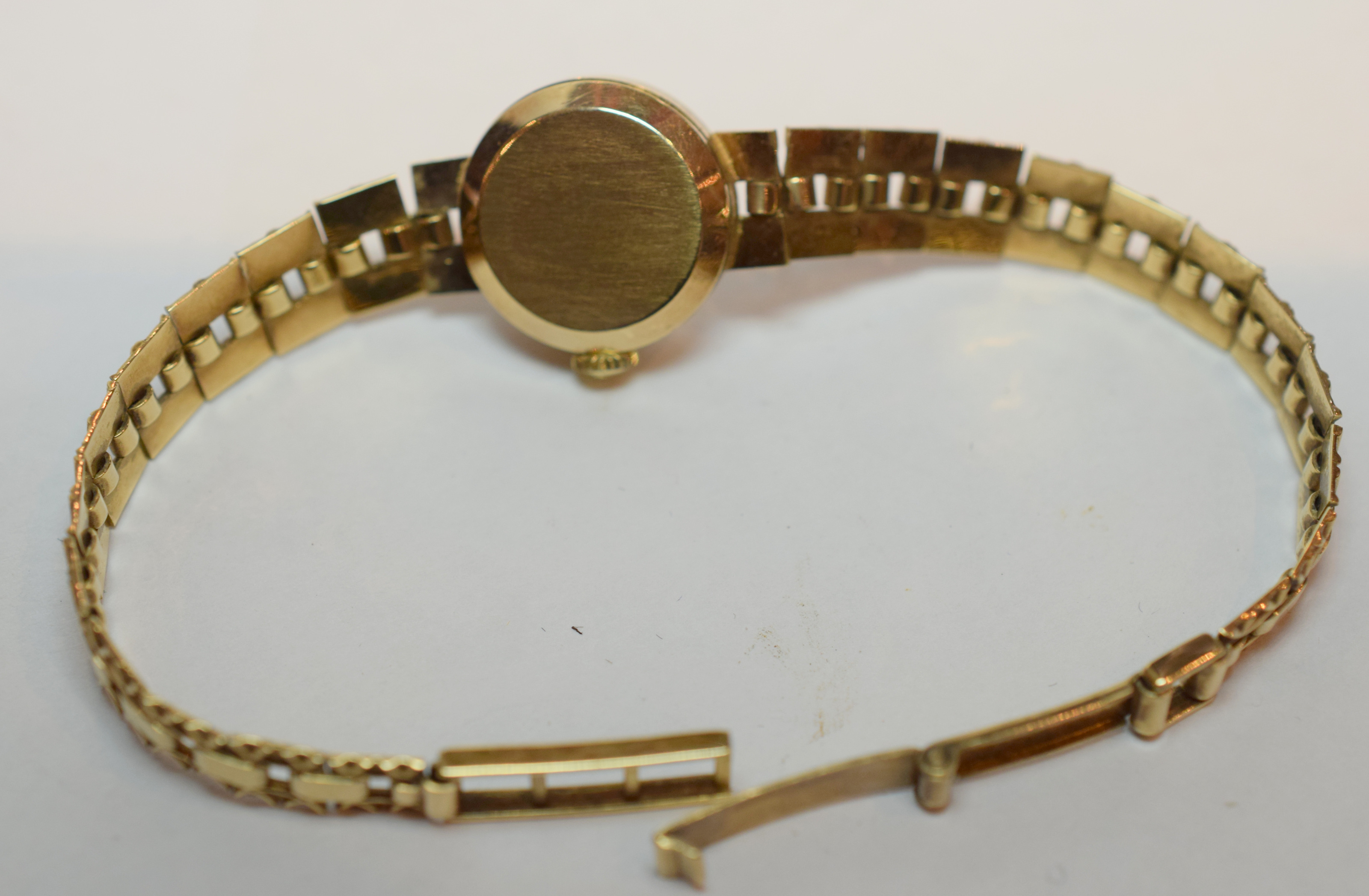 9ct Gold Lady's Accurist Watch On 9ct Gold Bracelet - Bild 4 aus 4