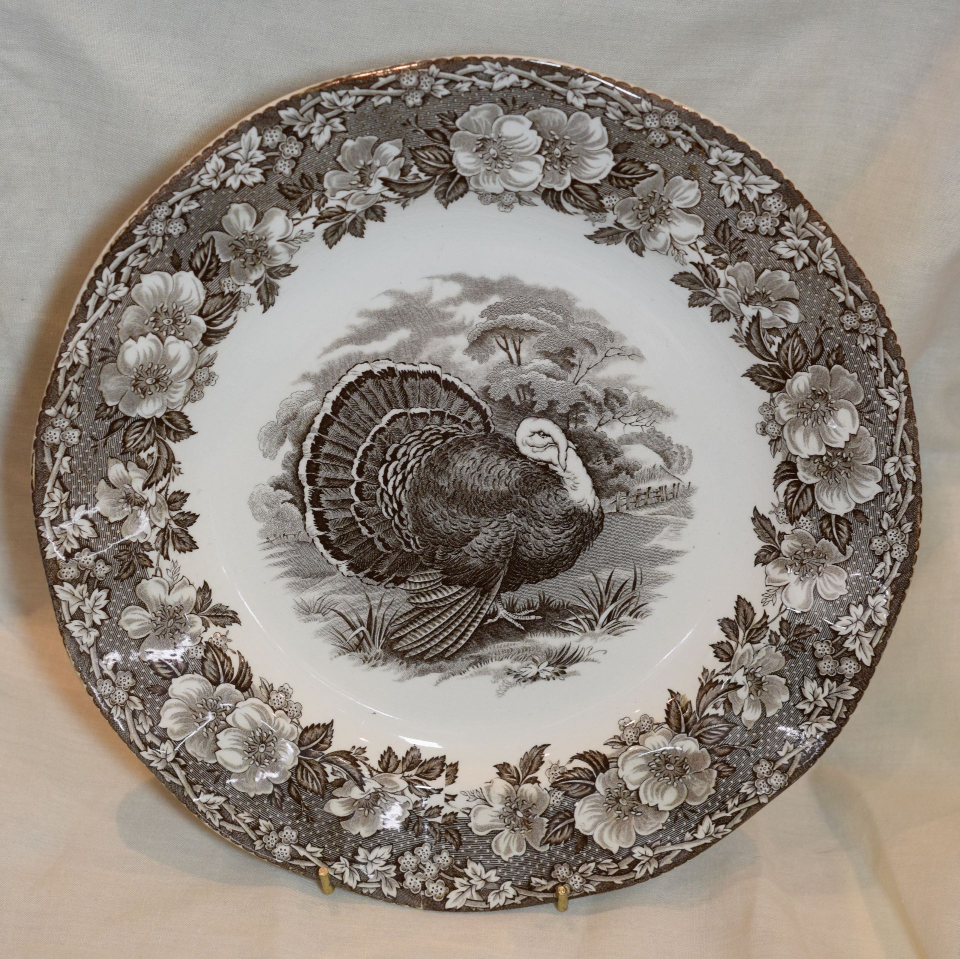 Set Of Six Wedgwood Turkey Dinner Plates