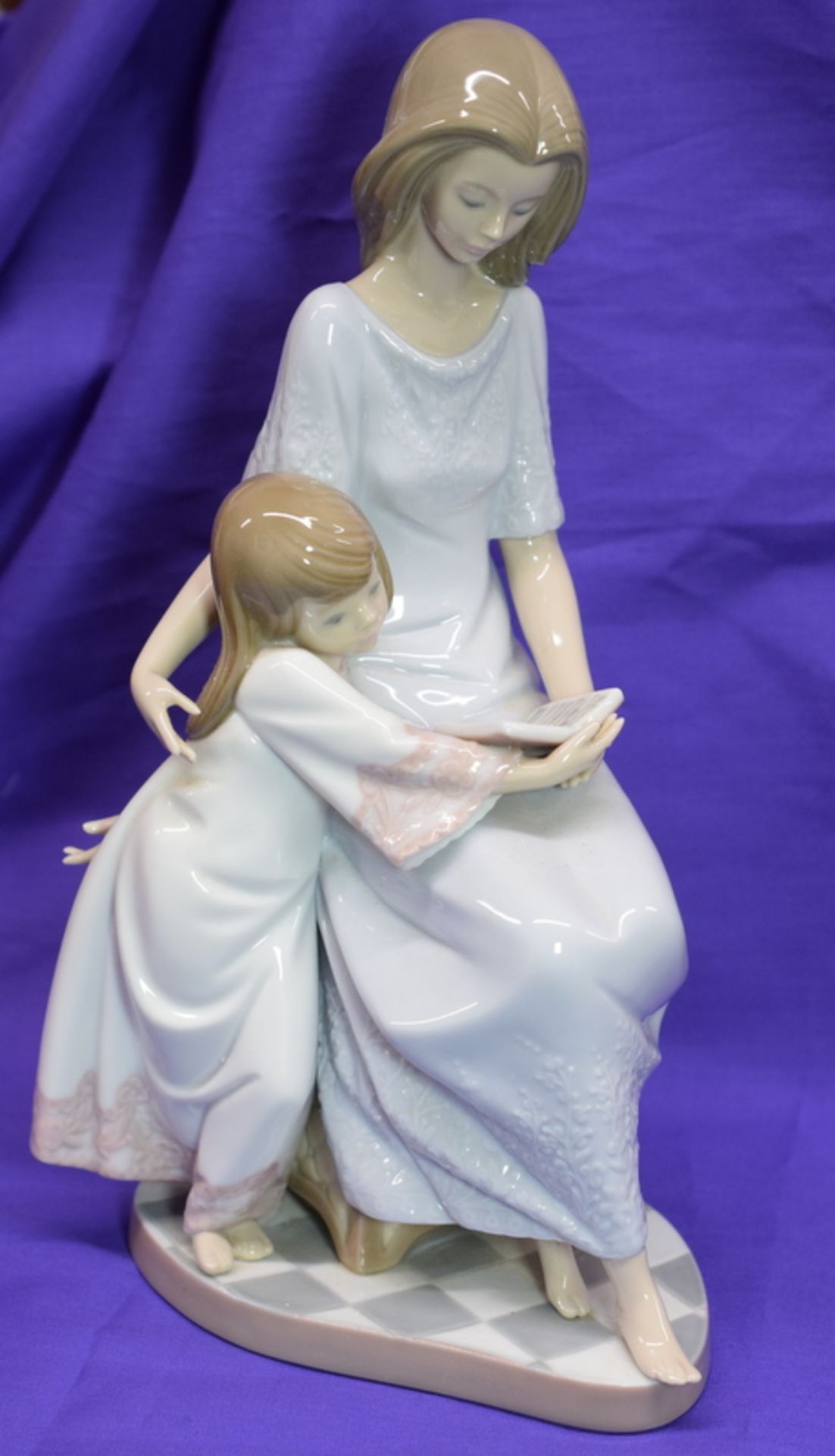 Lladro Figure Bedtime Story Very Early In Original Box