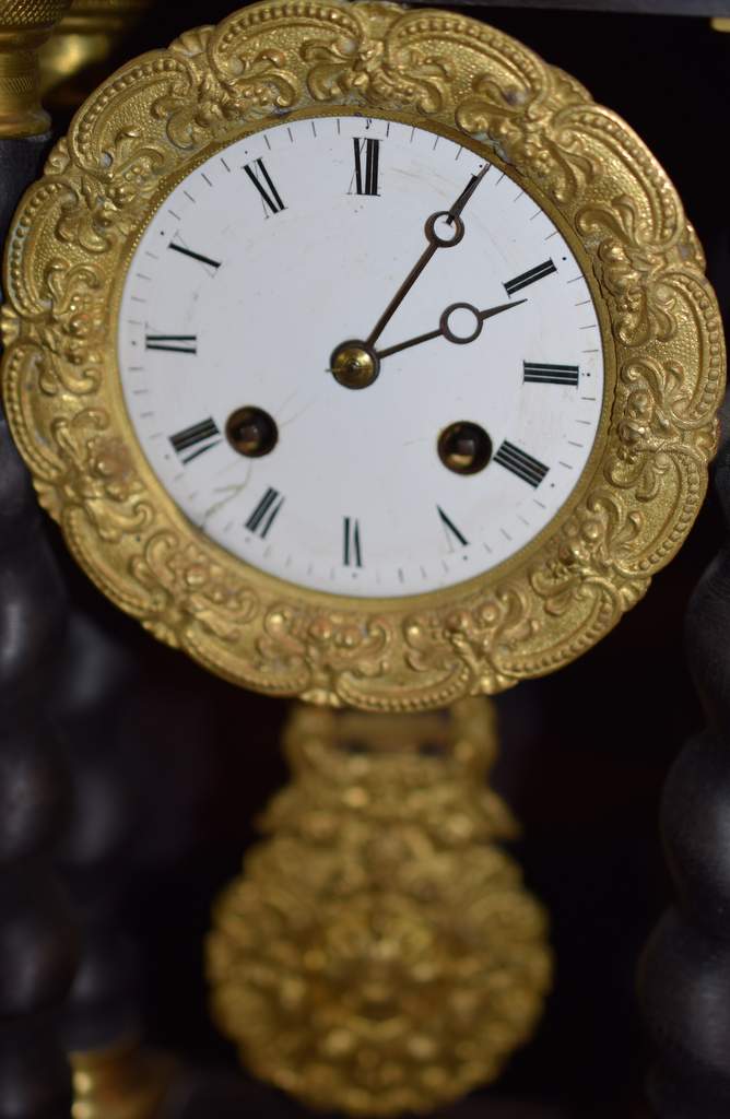 Beautiful French Empire Japry Freres Portico Clock - Bild 2 aus 4