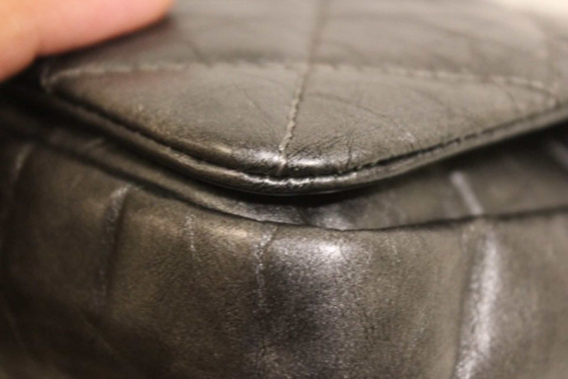 CHANEL Pondichery Flap Bag Metallic Grey with Ruthenium Hardware - Image 10 of 17