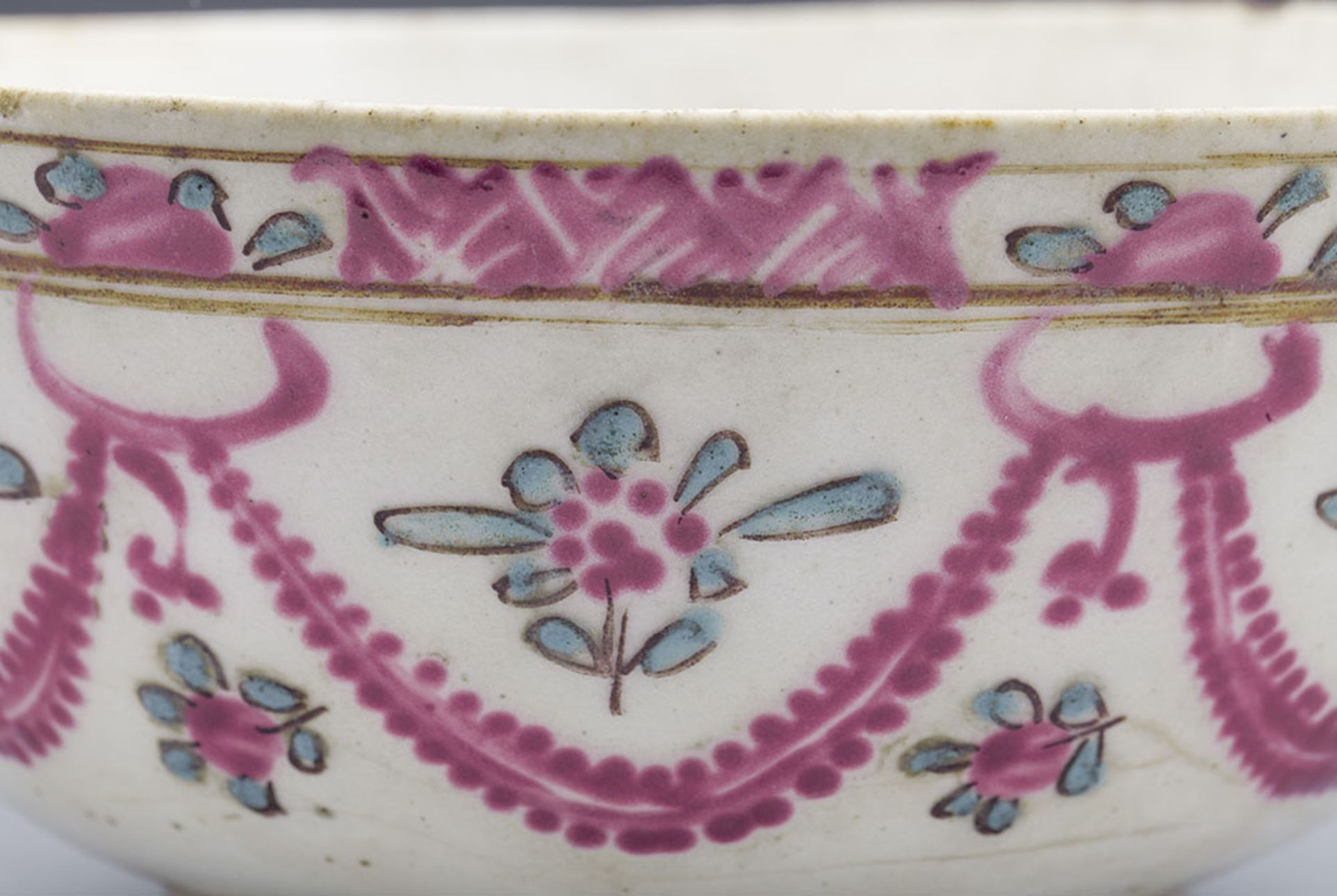 ANTIQUE MIDDLE EASTERN BOWL WITH FLORAL GARLANDS 17/18TH C. - Image 2 of 12