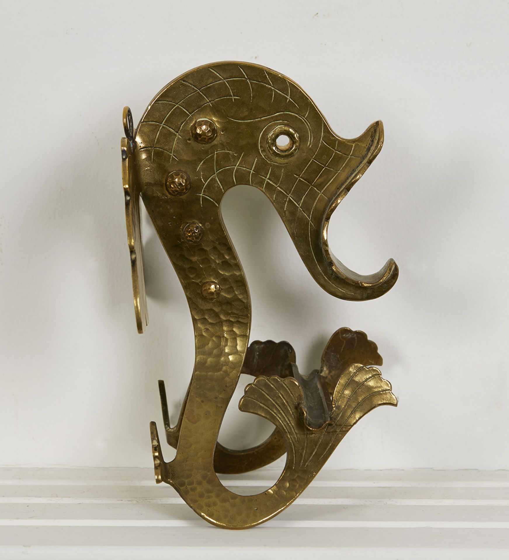 ARTS & CRAFTS GROTESQUE DOLPHIN BRASS GONG c.1890 - Image 7 of 8